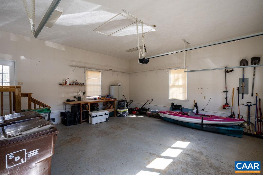 4 KINGSWOOD RD