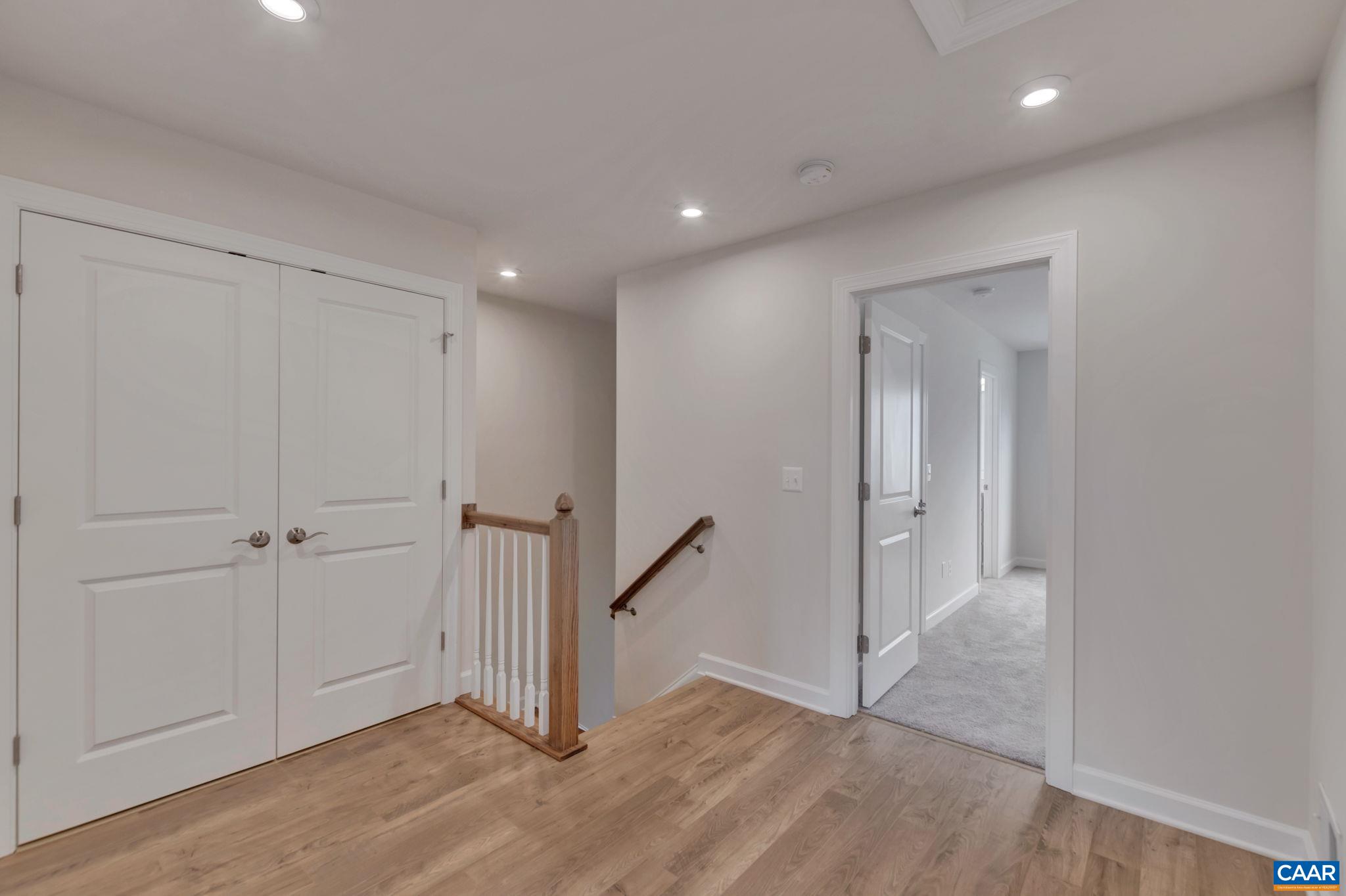 2268 FOWLER CIR