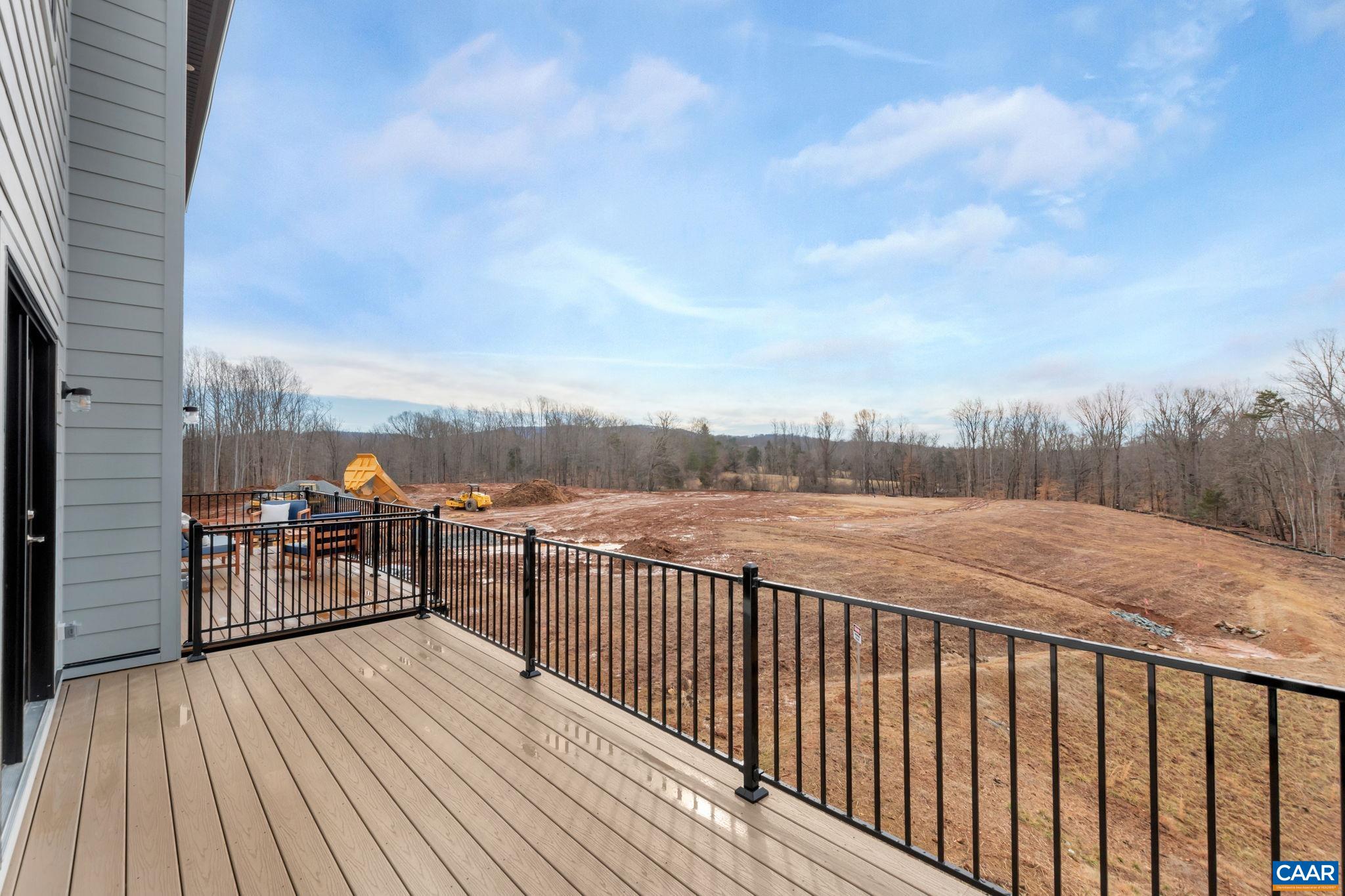 2268 FOWLER CIR