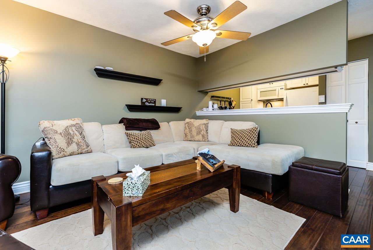 2201 TANNERS RIDGE CONDOS