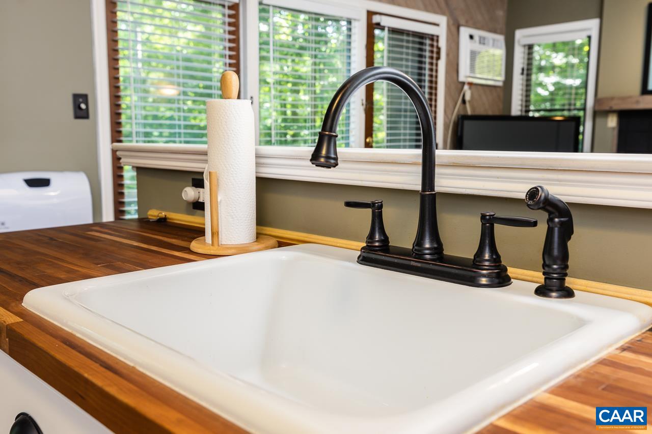 2201 TANNERS RIDGE CONDOS