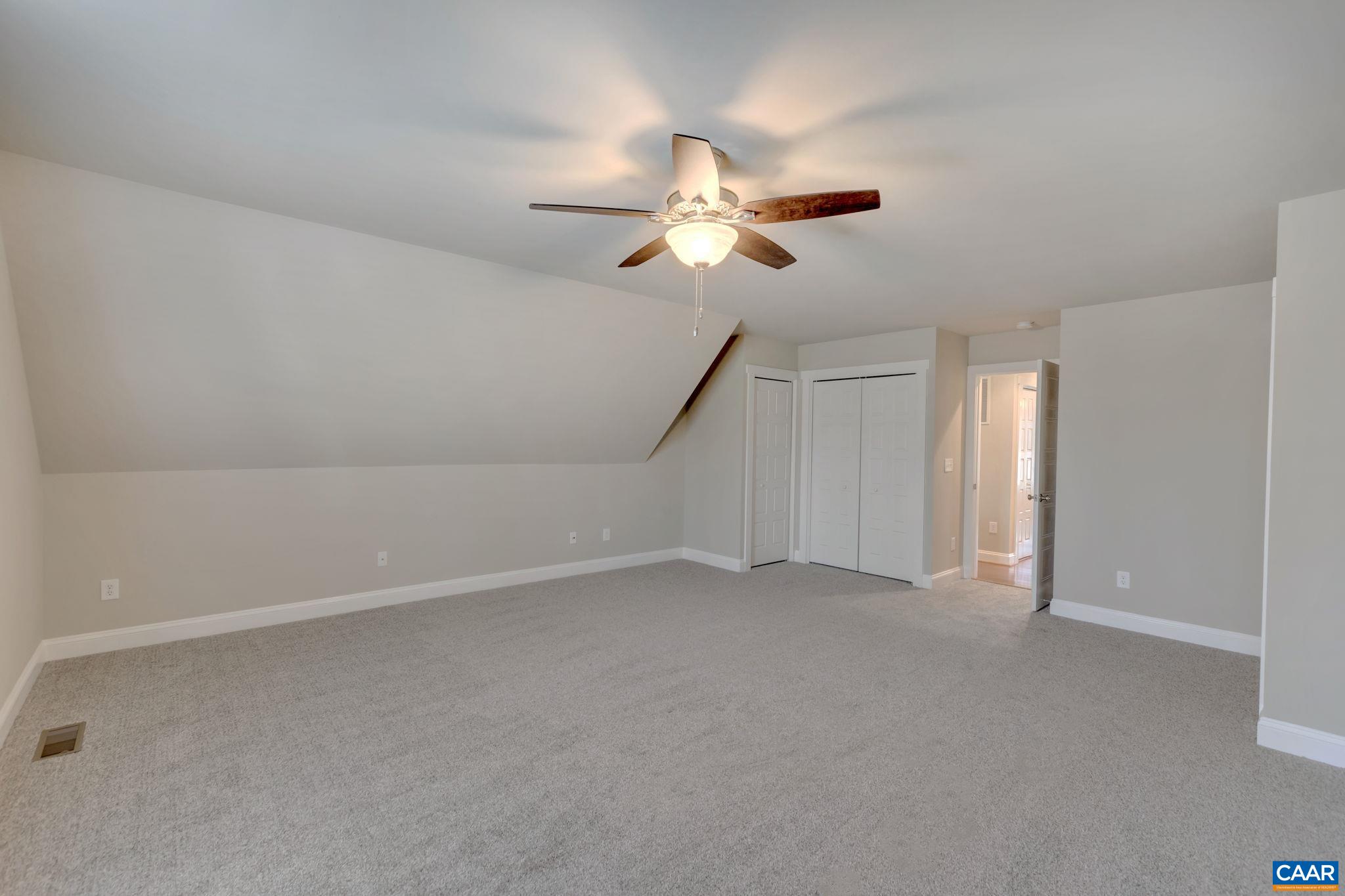 5255 PARK RIDGE CT