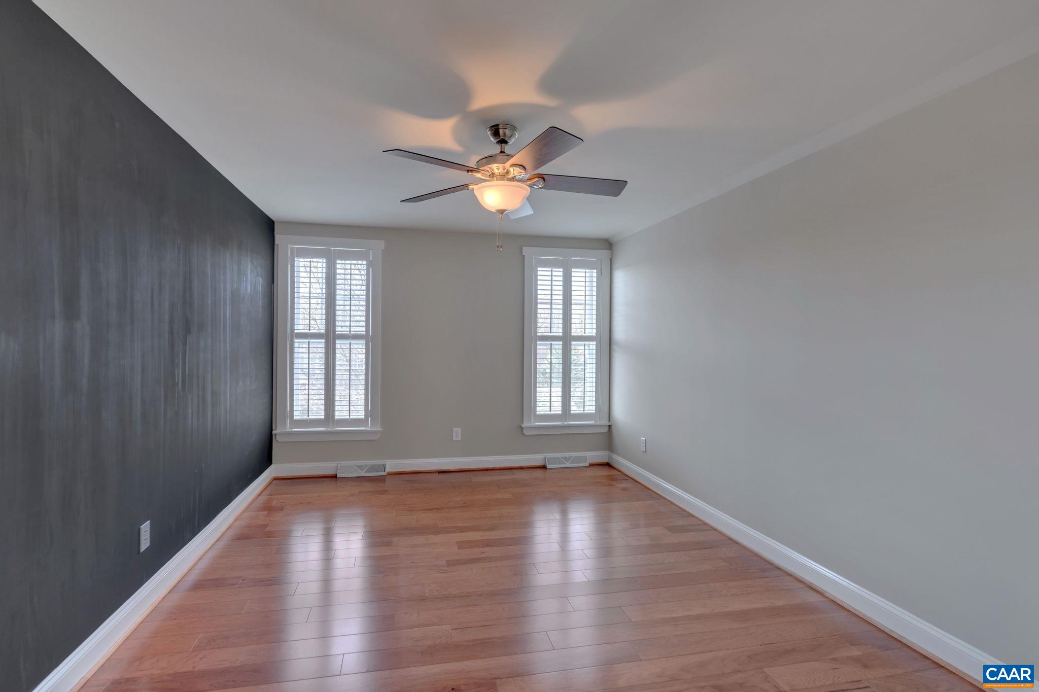 5255 PARK RIDGE CT