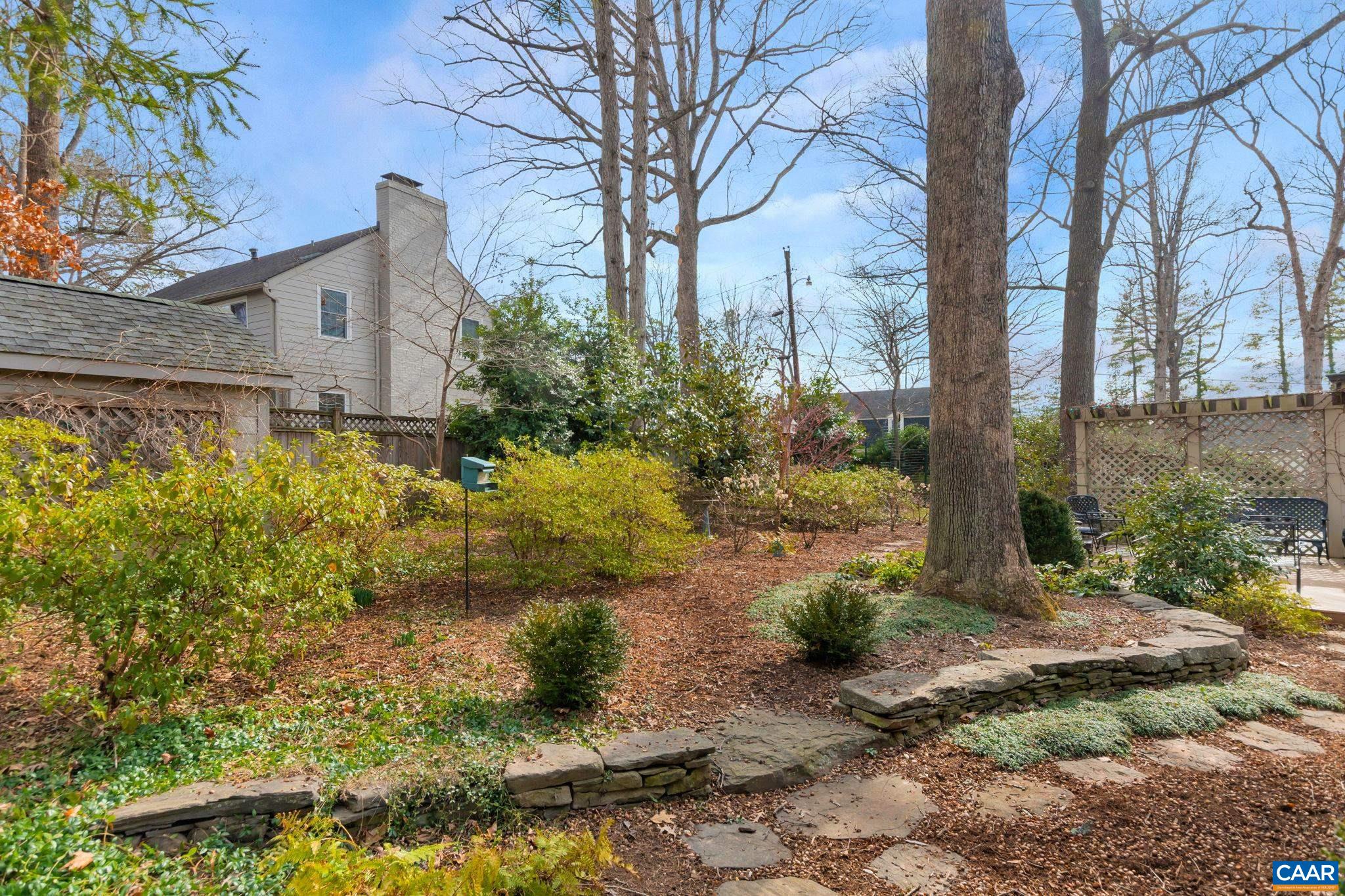 1600 CONCORD DR