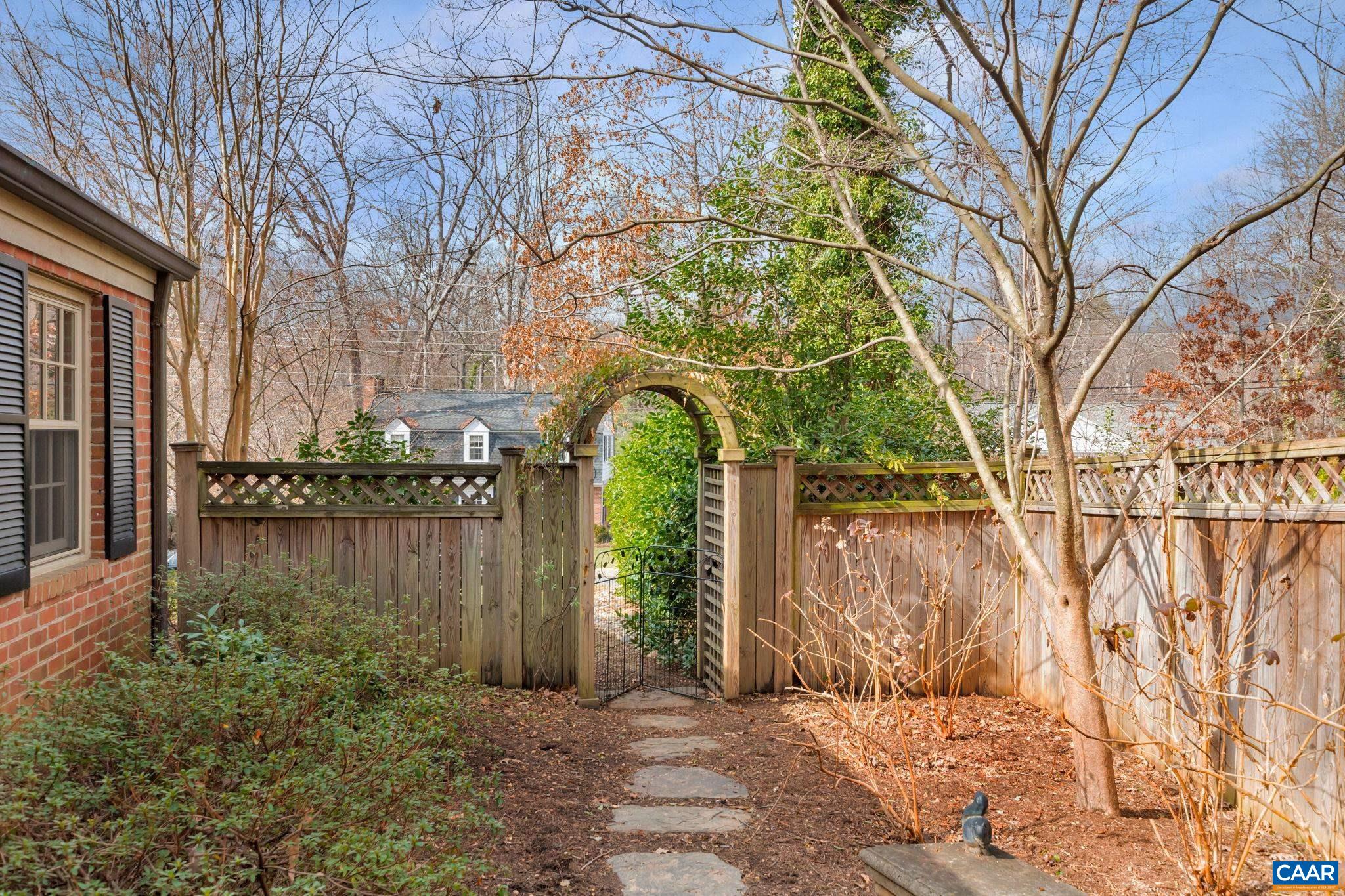 1600 CONCORD DR