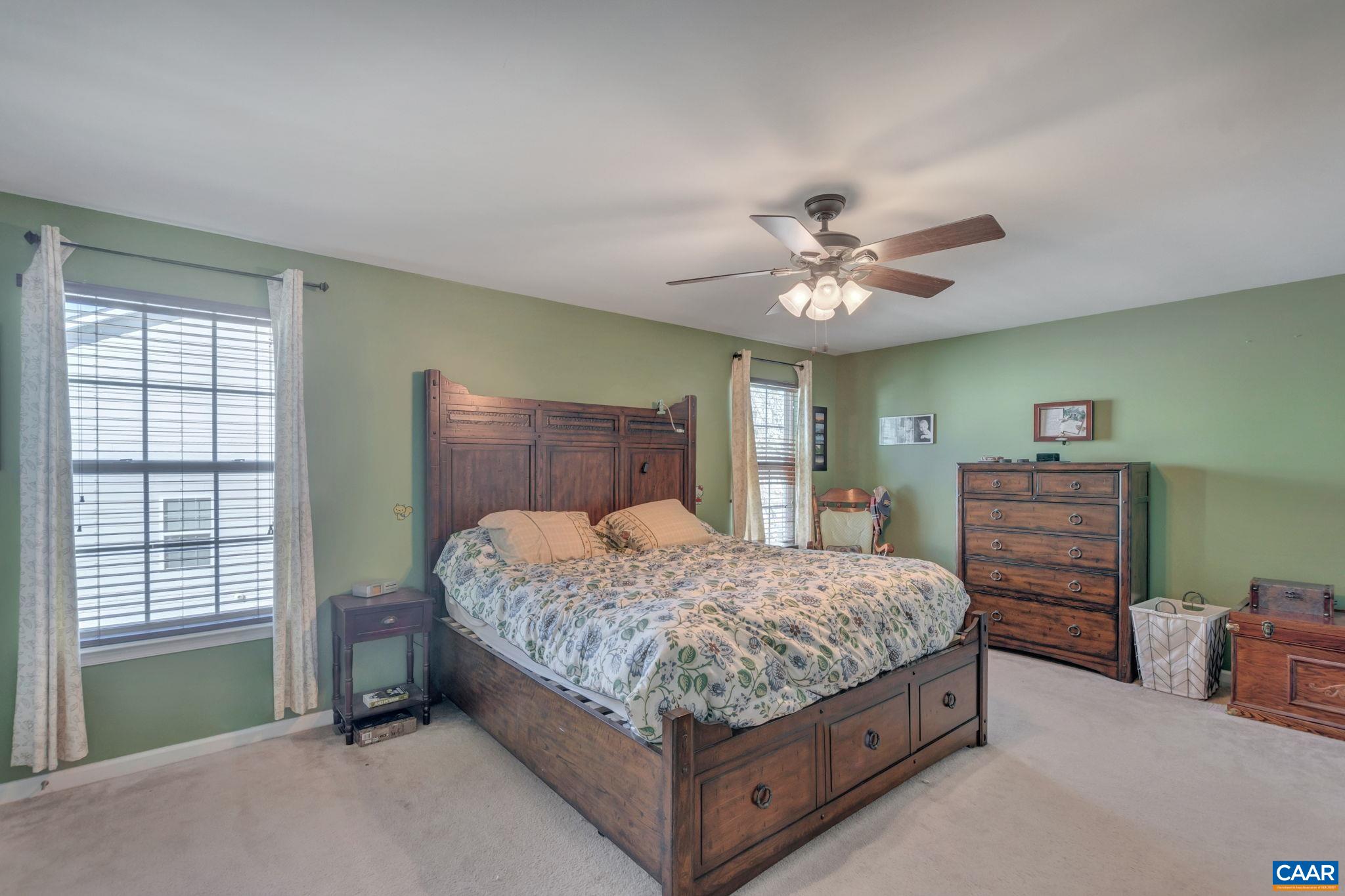 2216 KENDALL CT