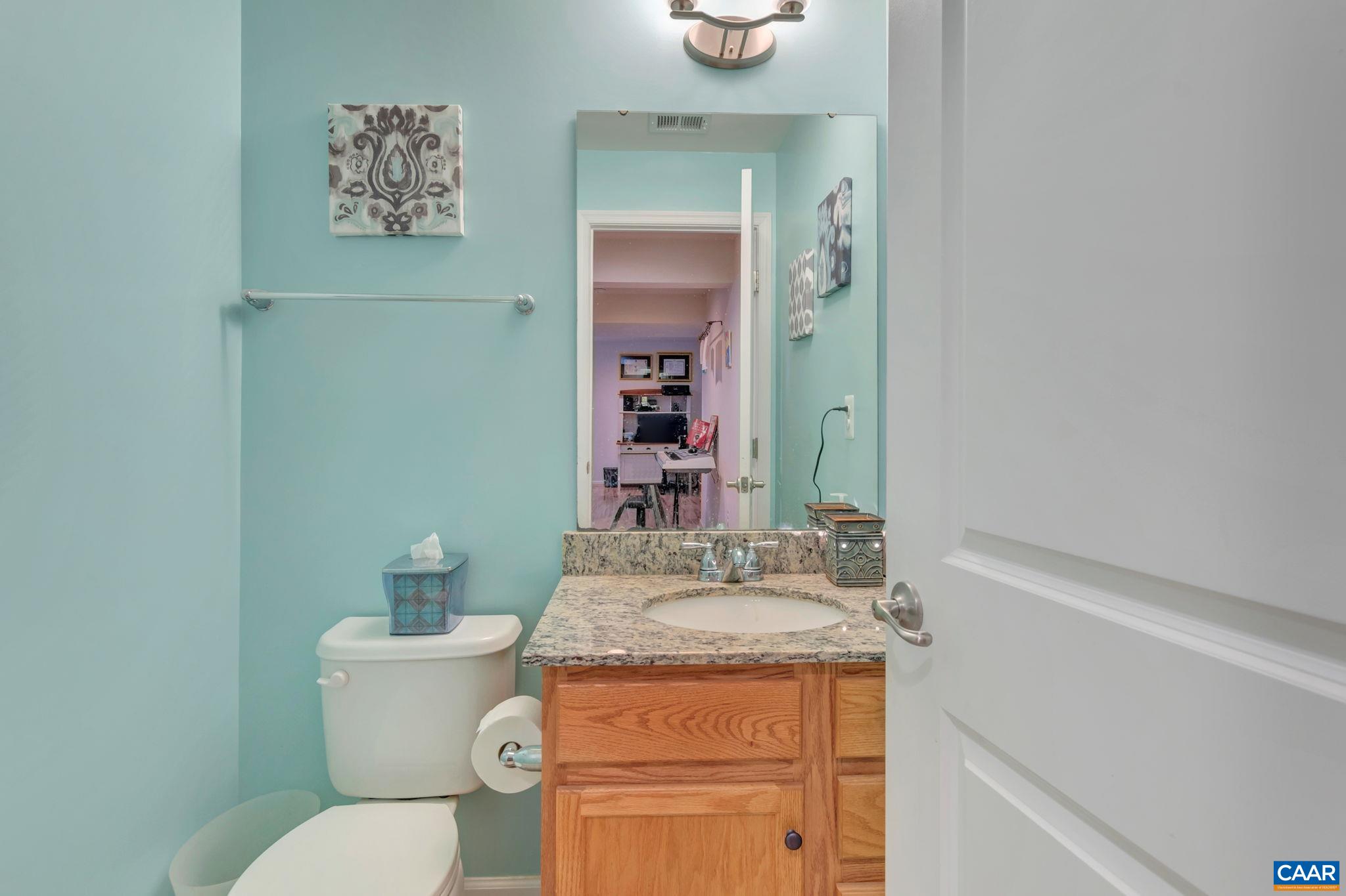 2216 KENDALL CT