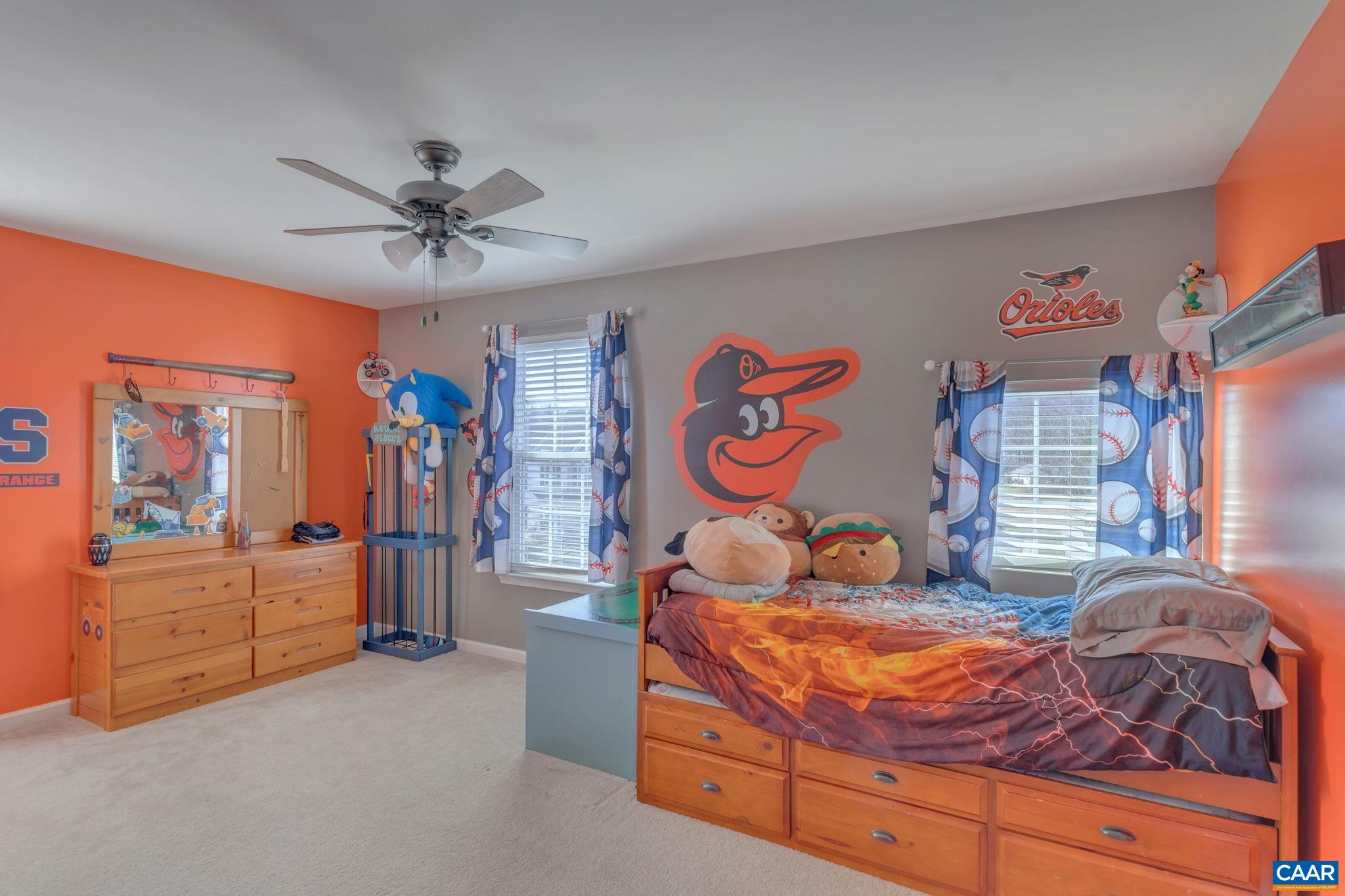 2216 KENDALL CT