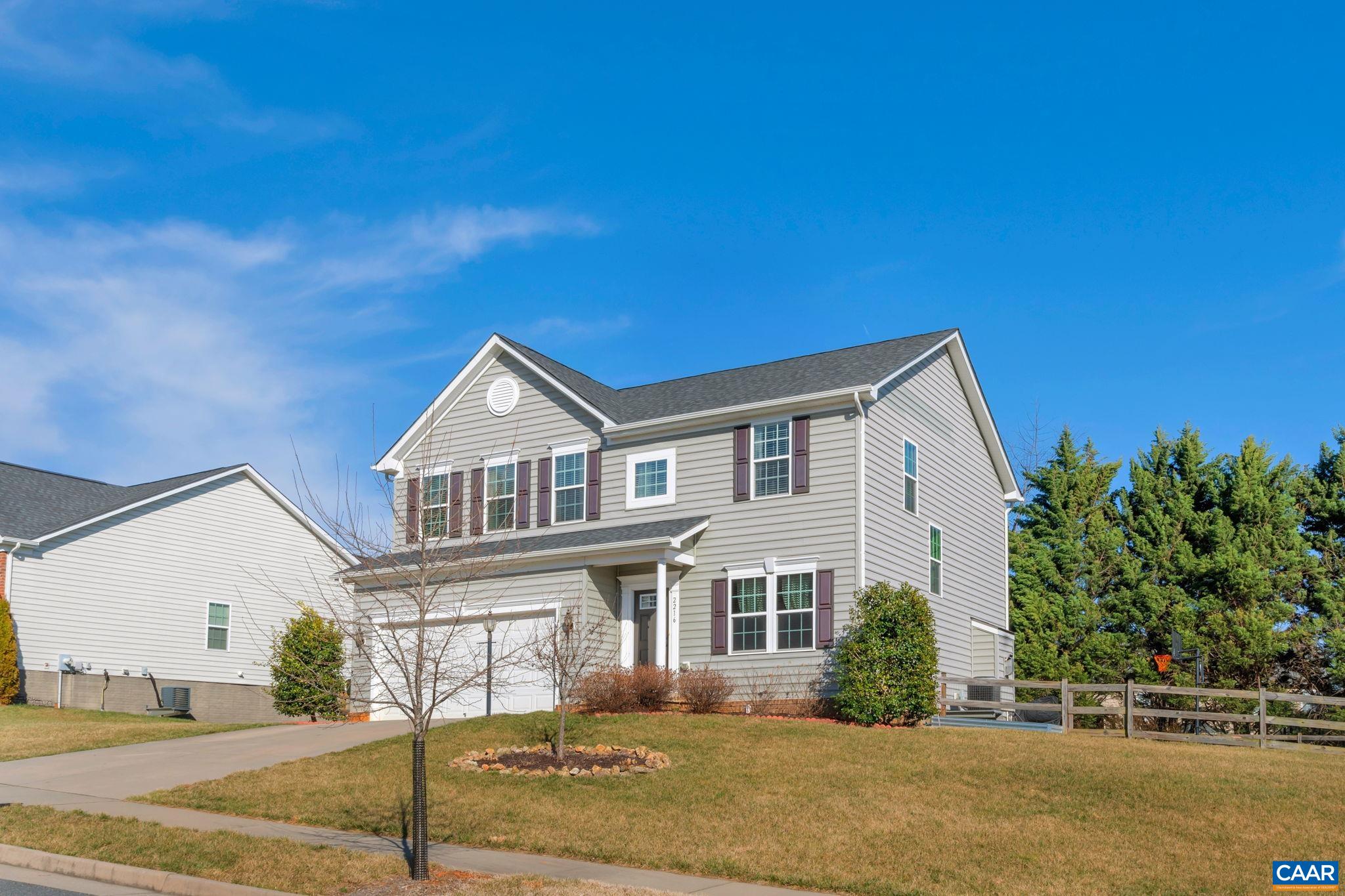 2216 KENDALL CT