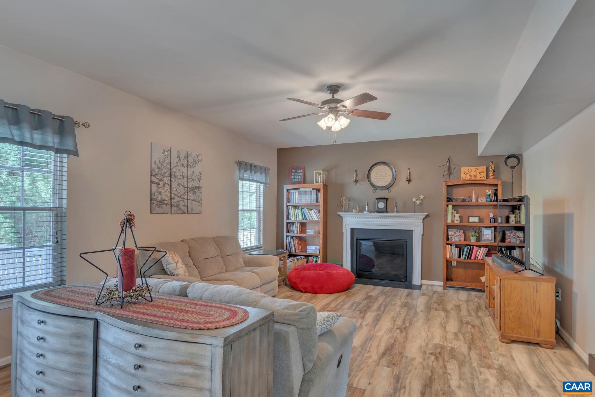 2216 KENDALL CT