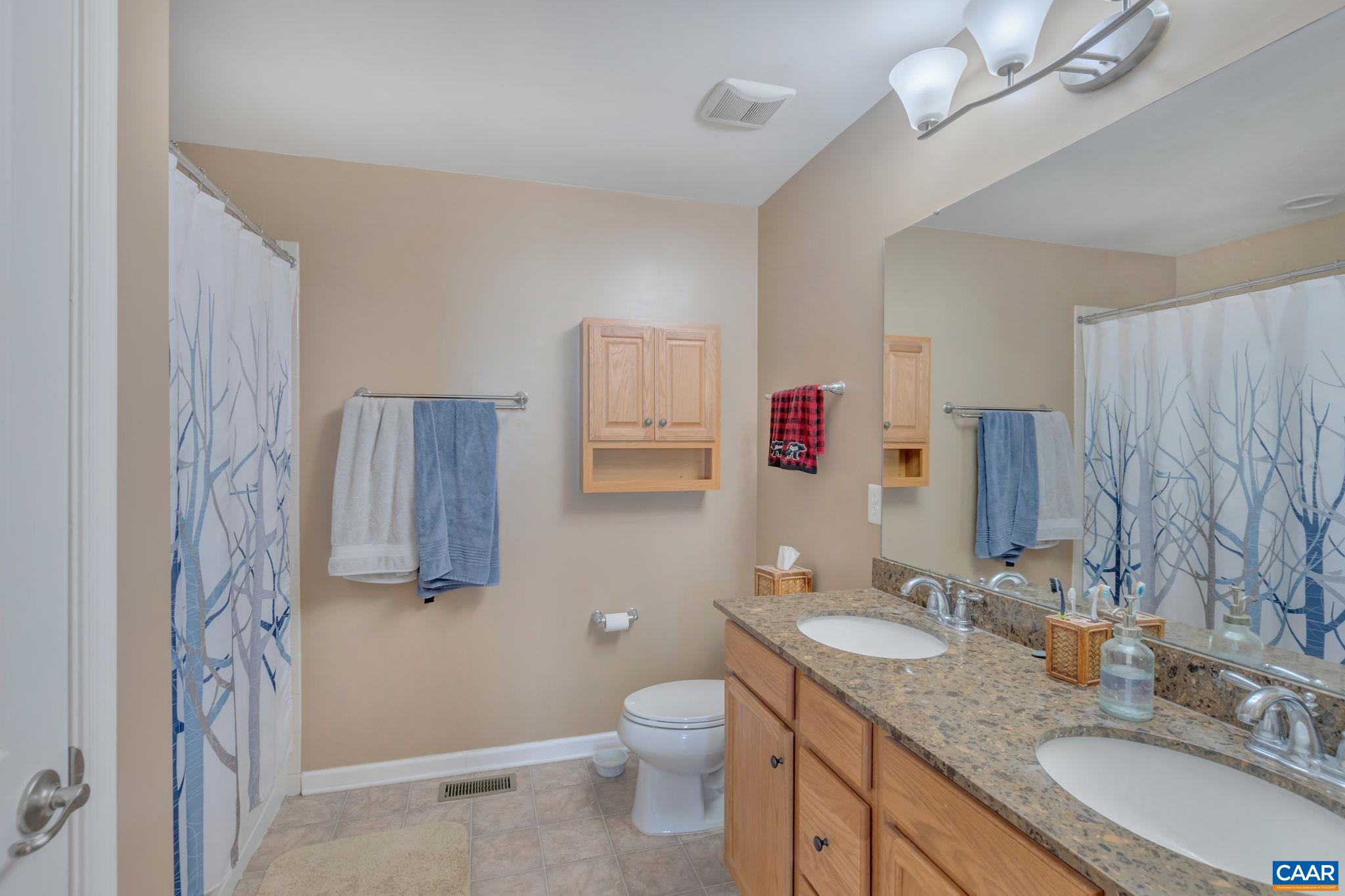 2216 KENDALL CT