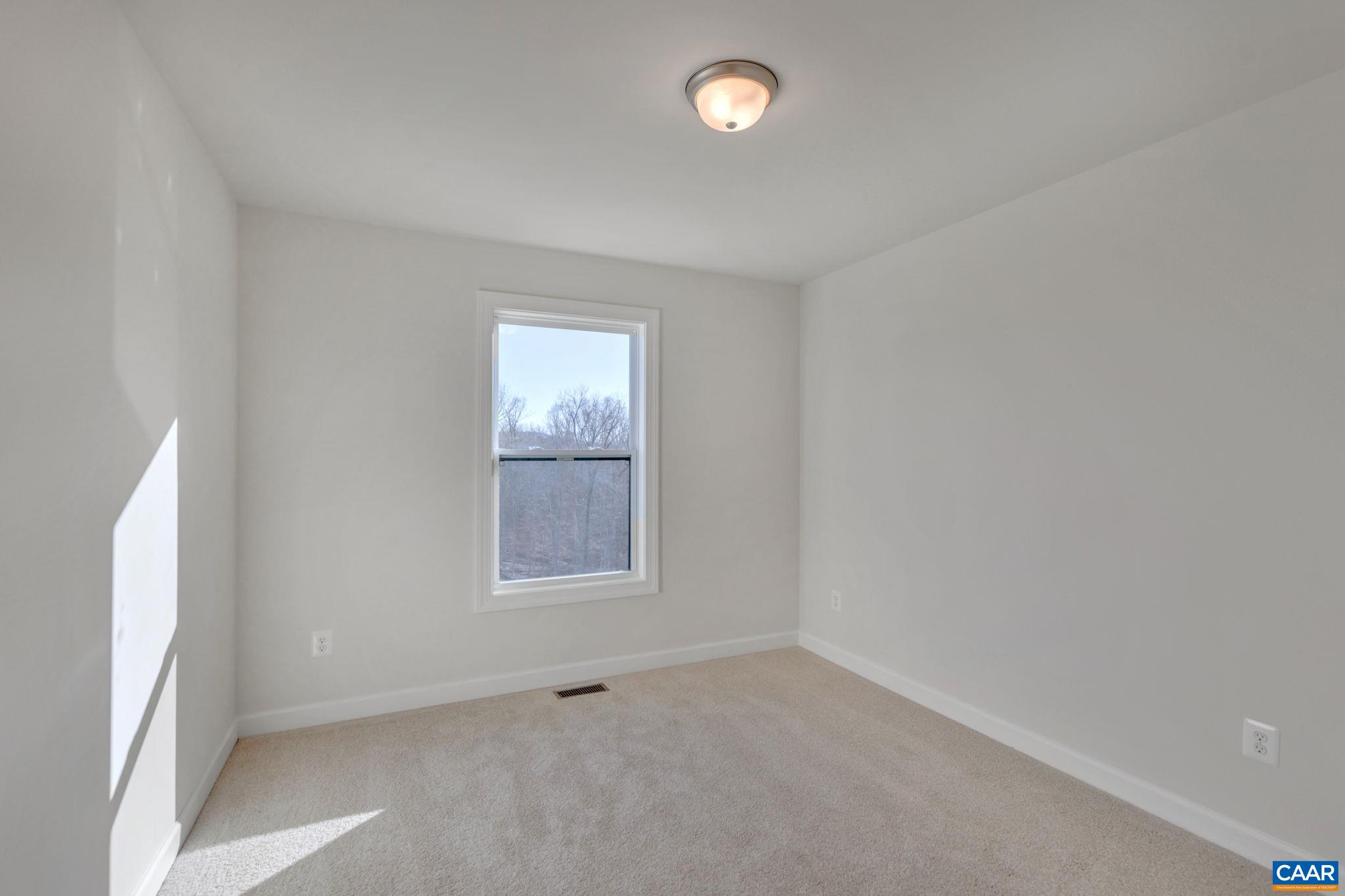 2266 FOWLER CIR