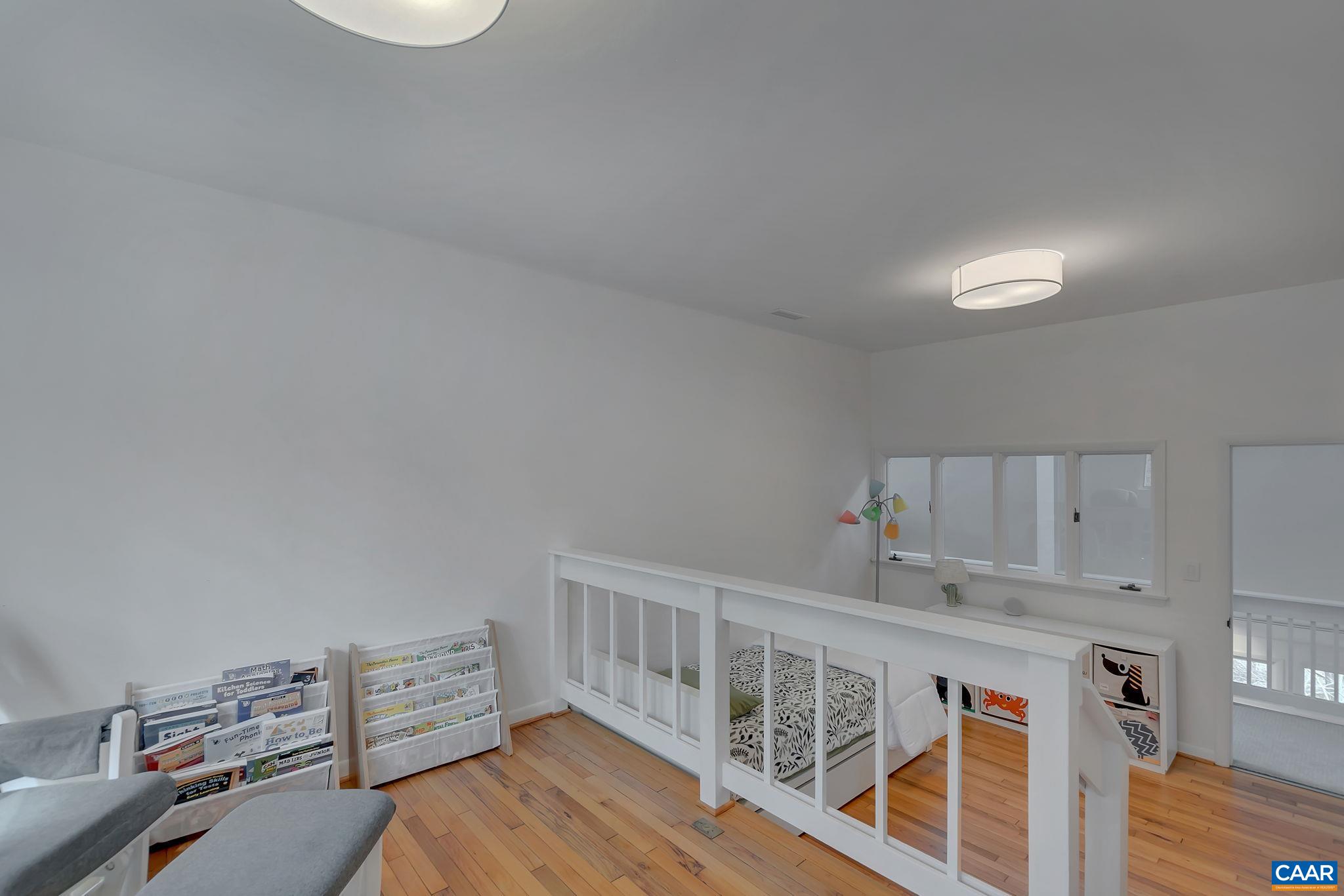105 ROWLEDGE PL