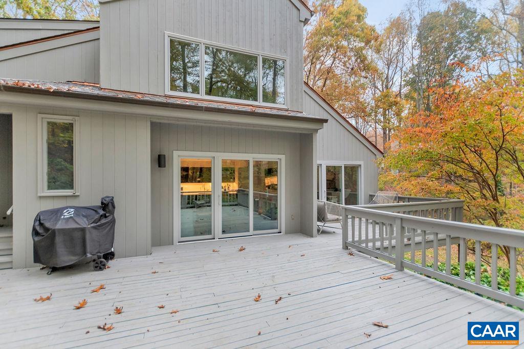 105 ROWLEDGE PL