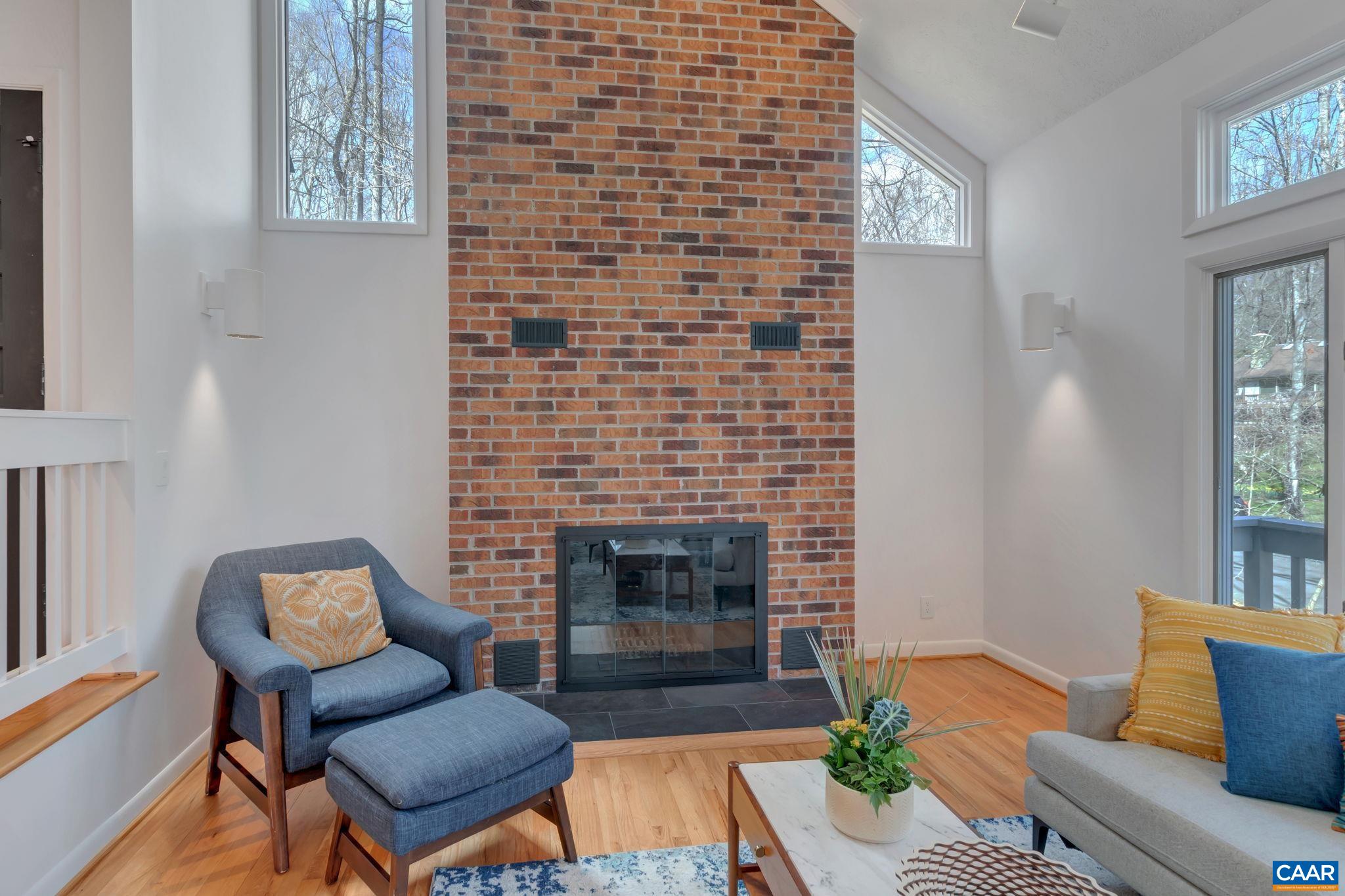 105 ROWLEDGE PL