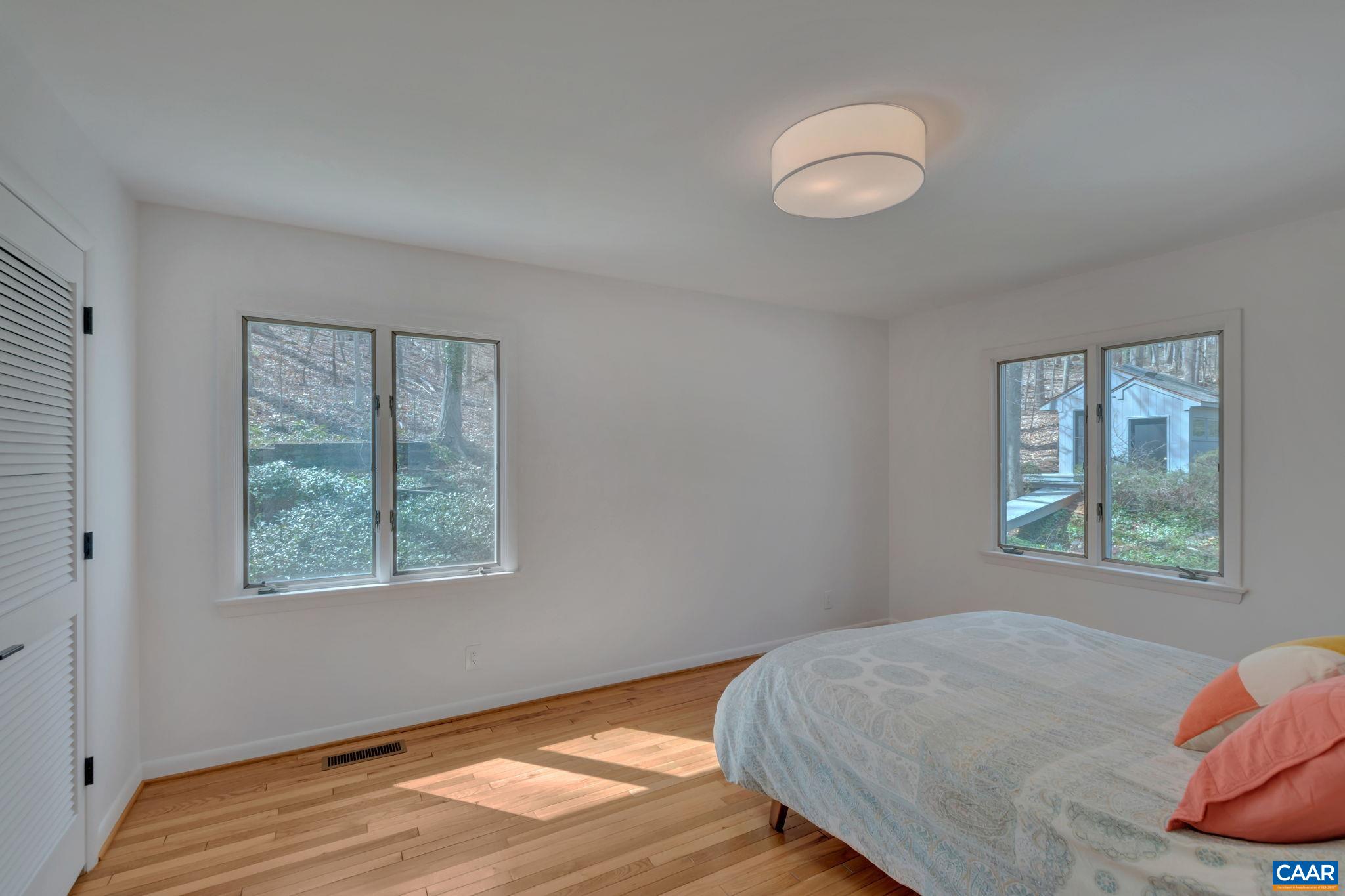 105 ROWLEDGE PL