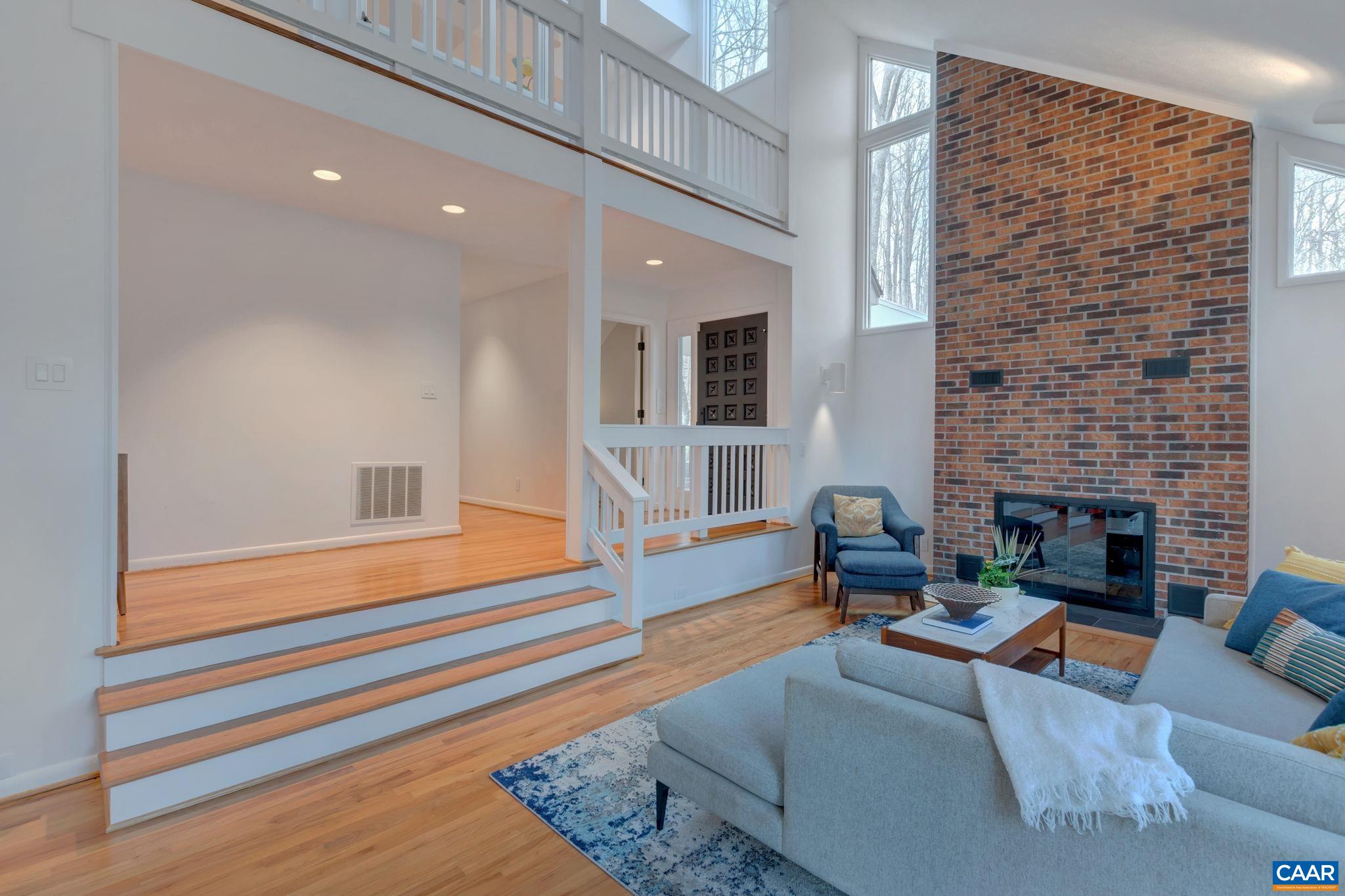 105 ROWLEDGE PL