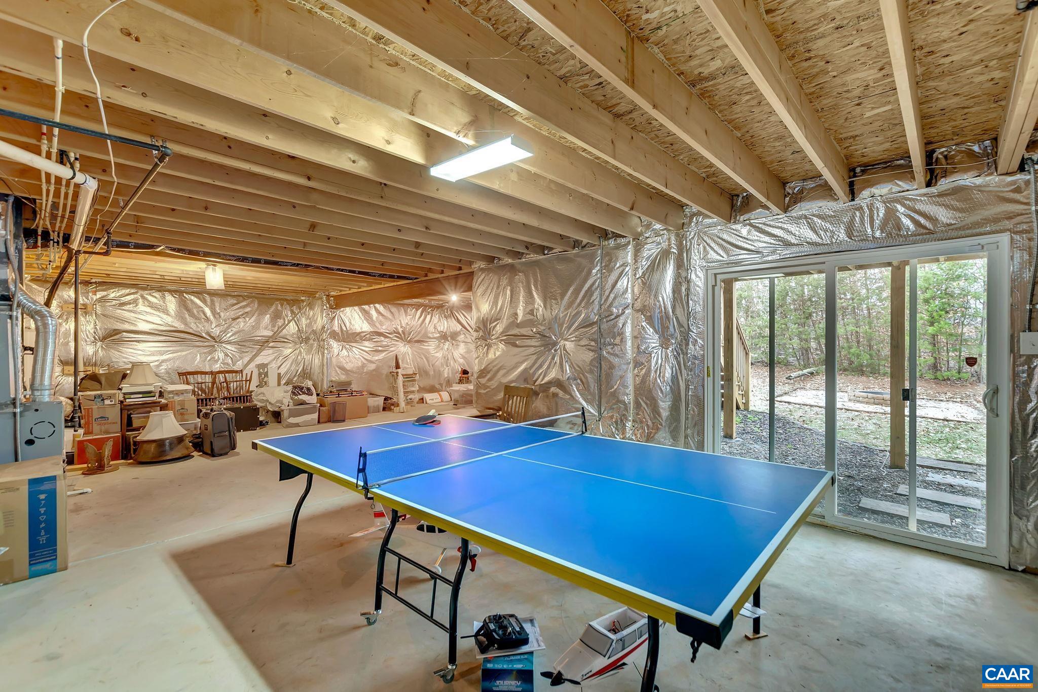 566 JUSTIN DR