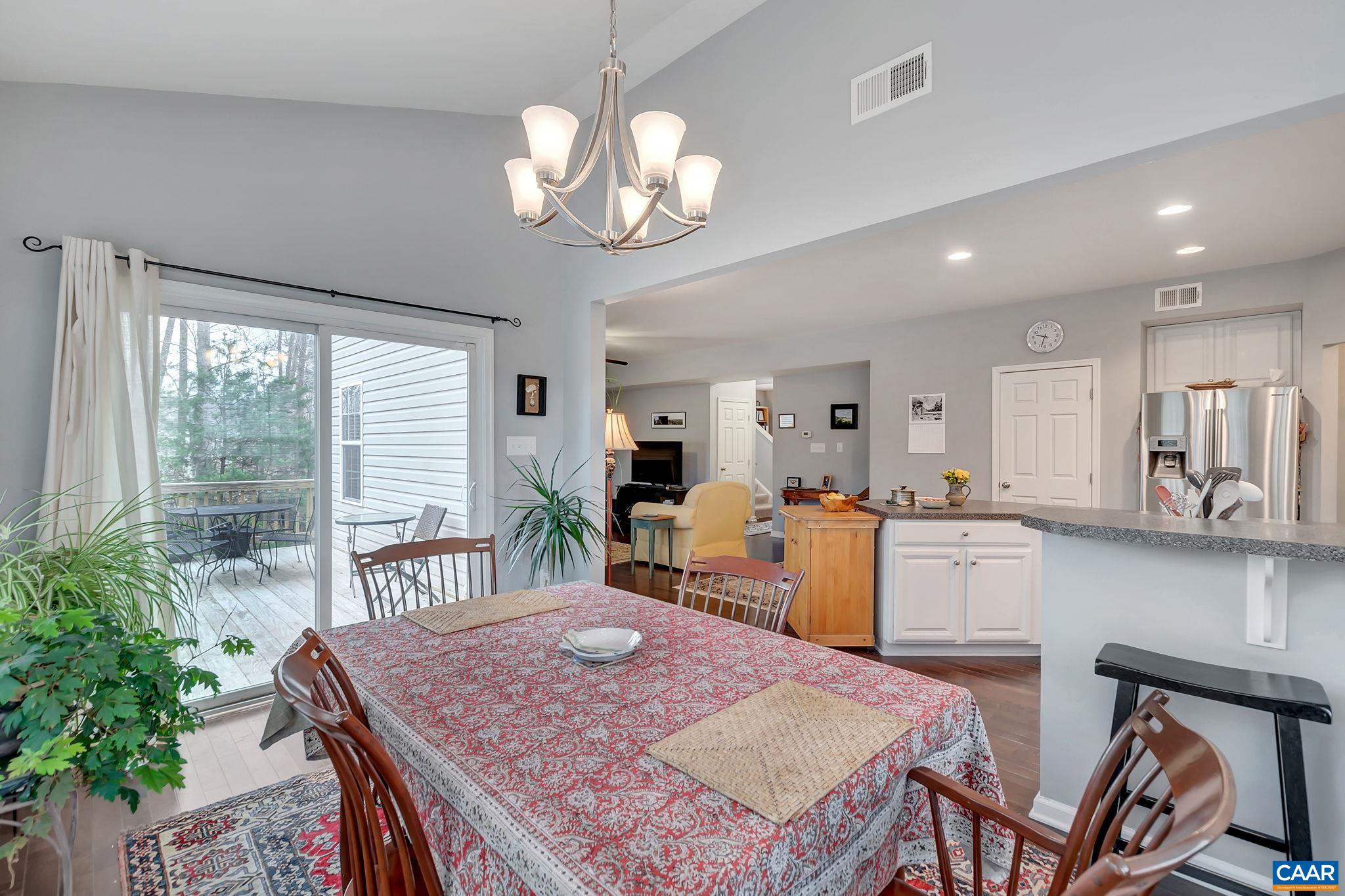 566 JUSTIN DR