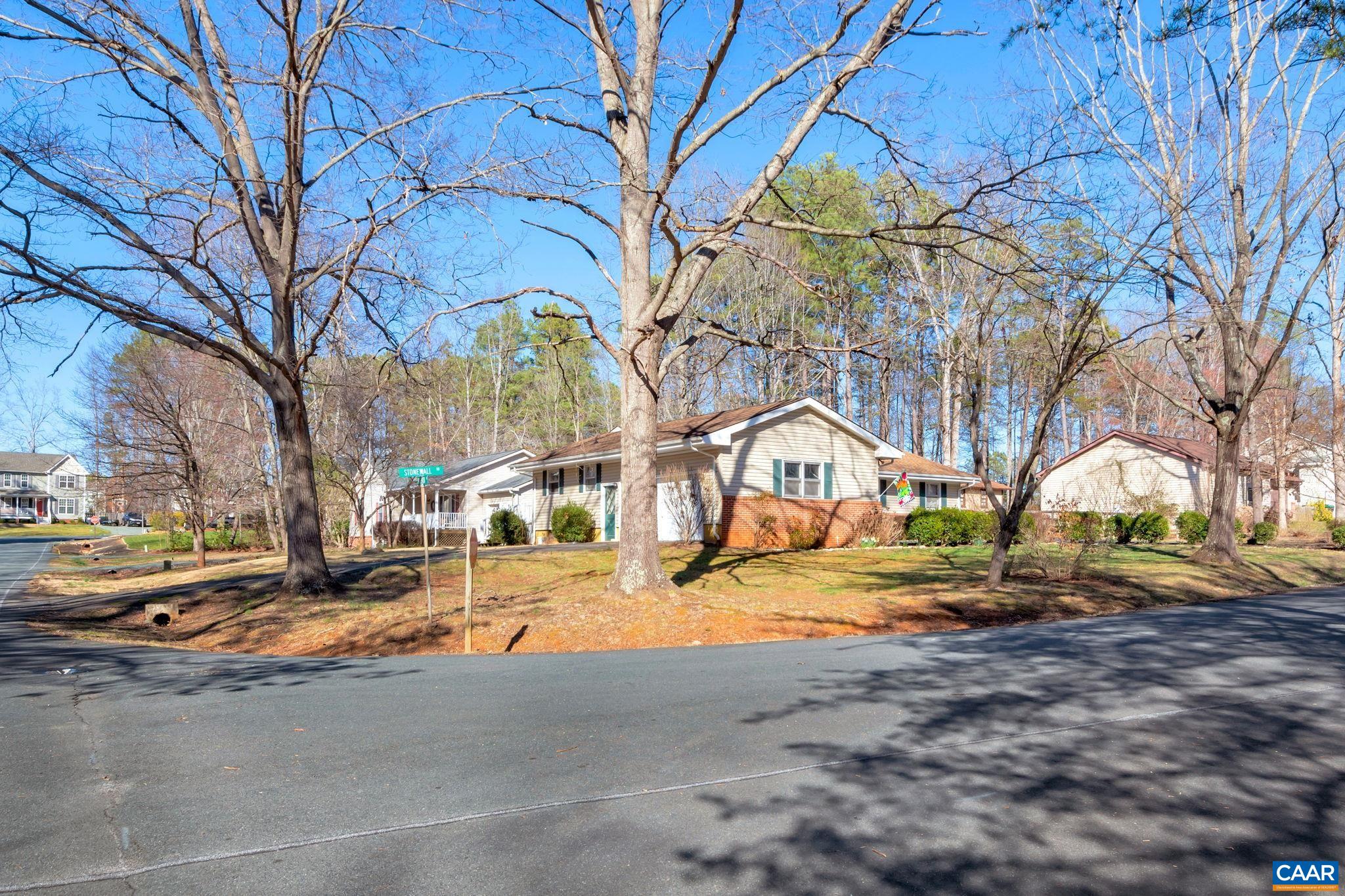 49 STONEWALL RD