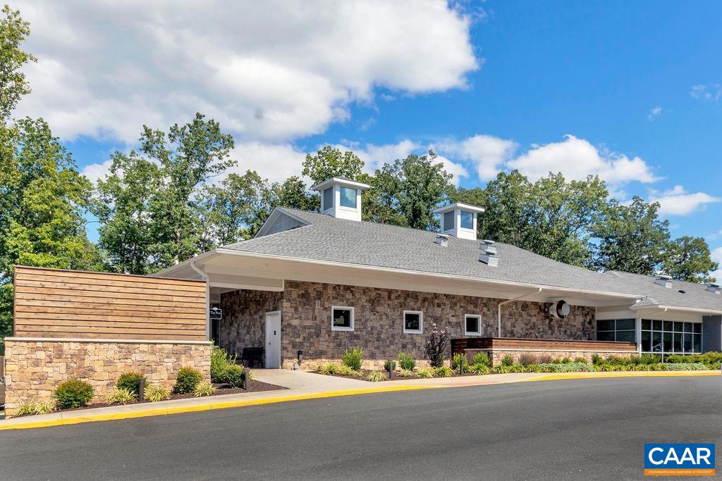 49 STONEWALL RD