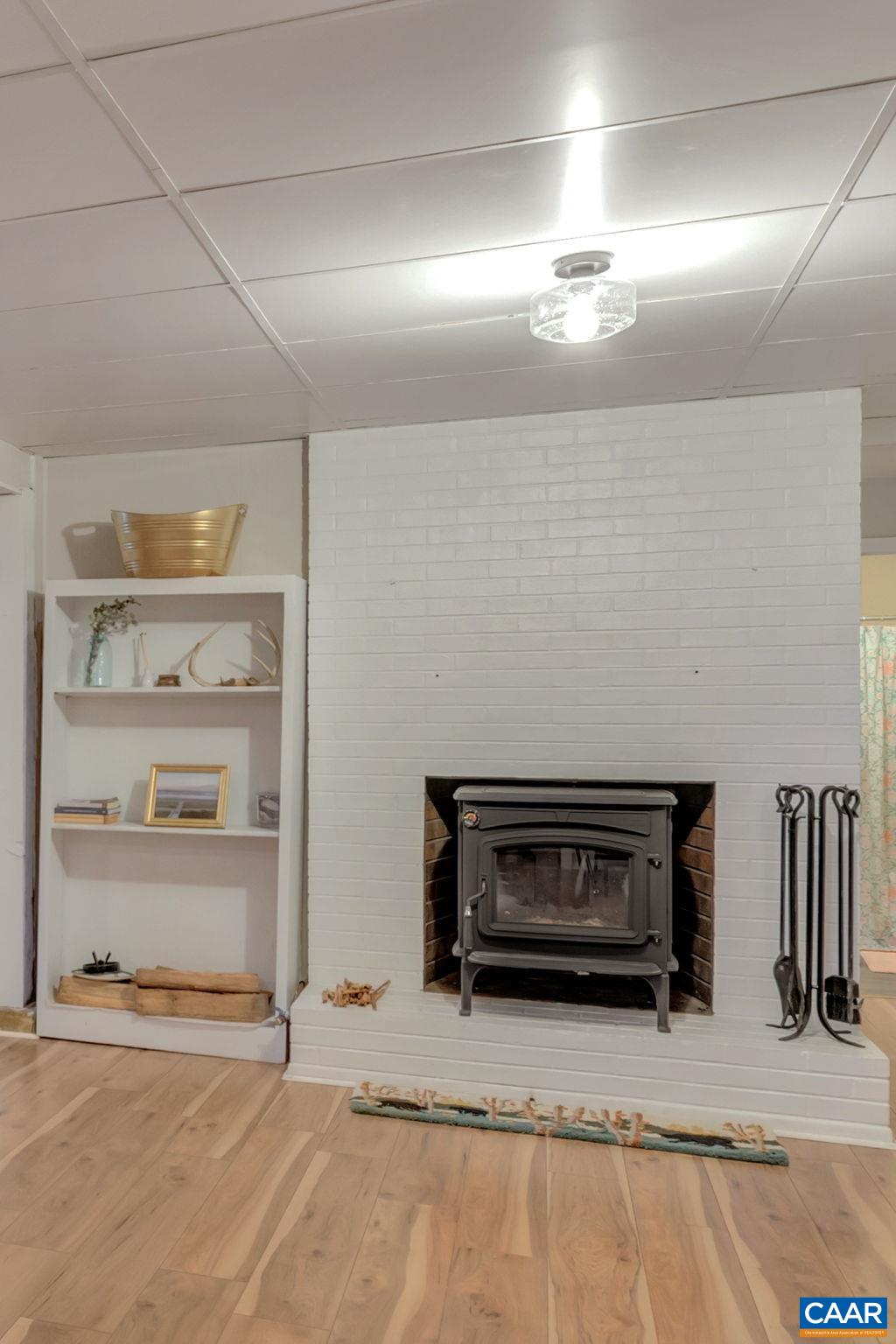 49 STONEWALL RD