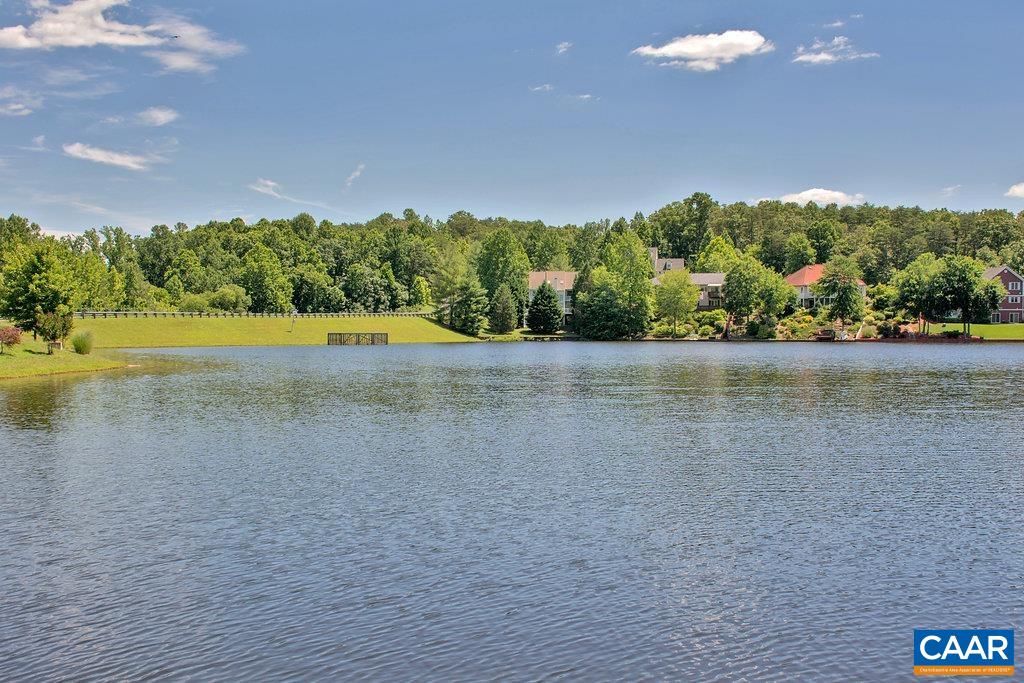 49 STONEWALL RD