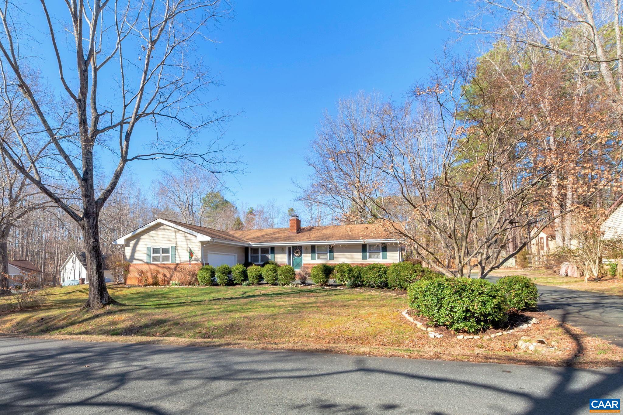 49 STONEWALL RD