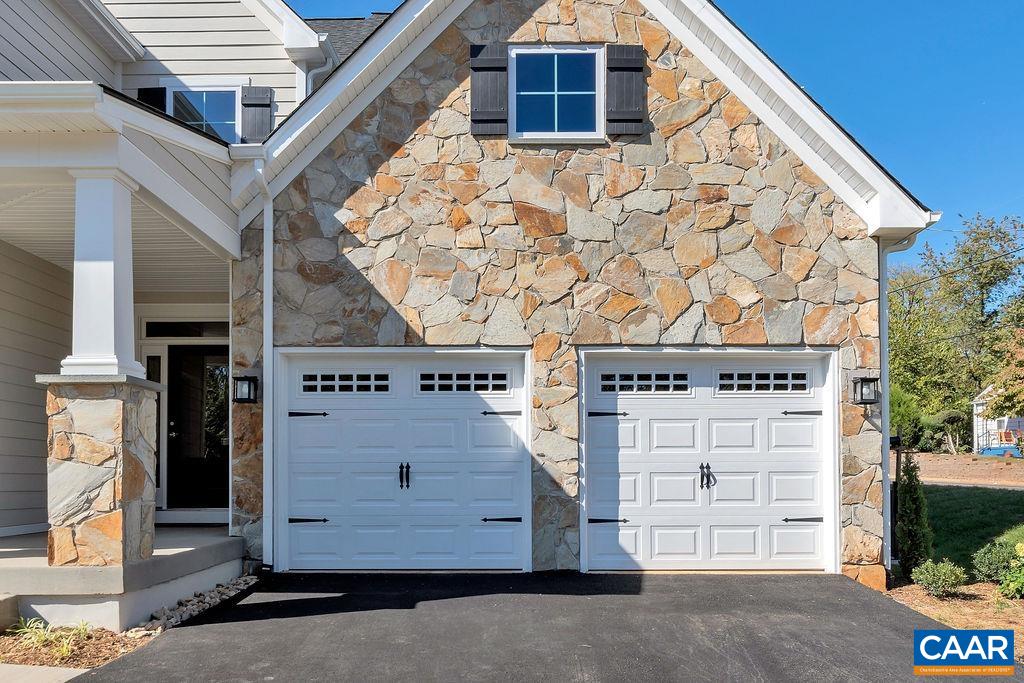 3664 THICKET RUN PL