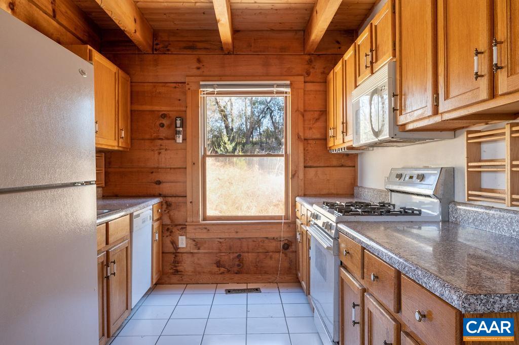 419 HOMESTEAD HLS