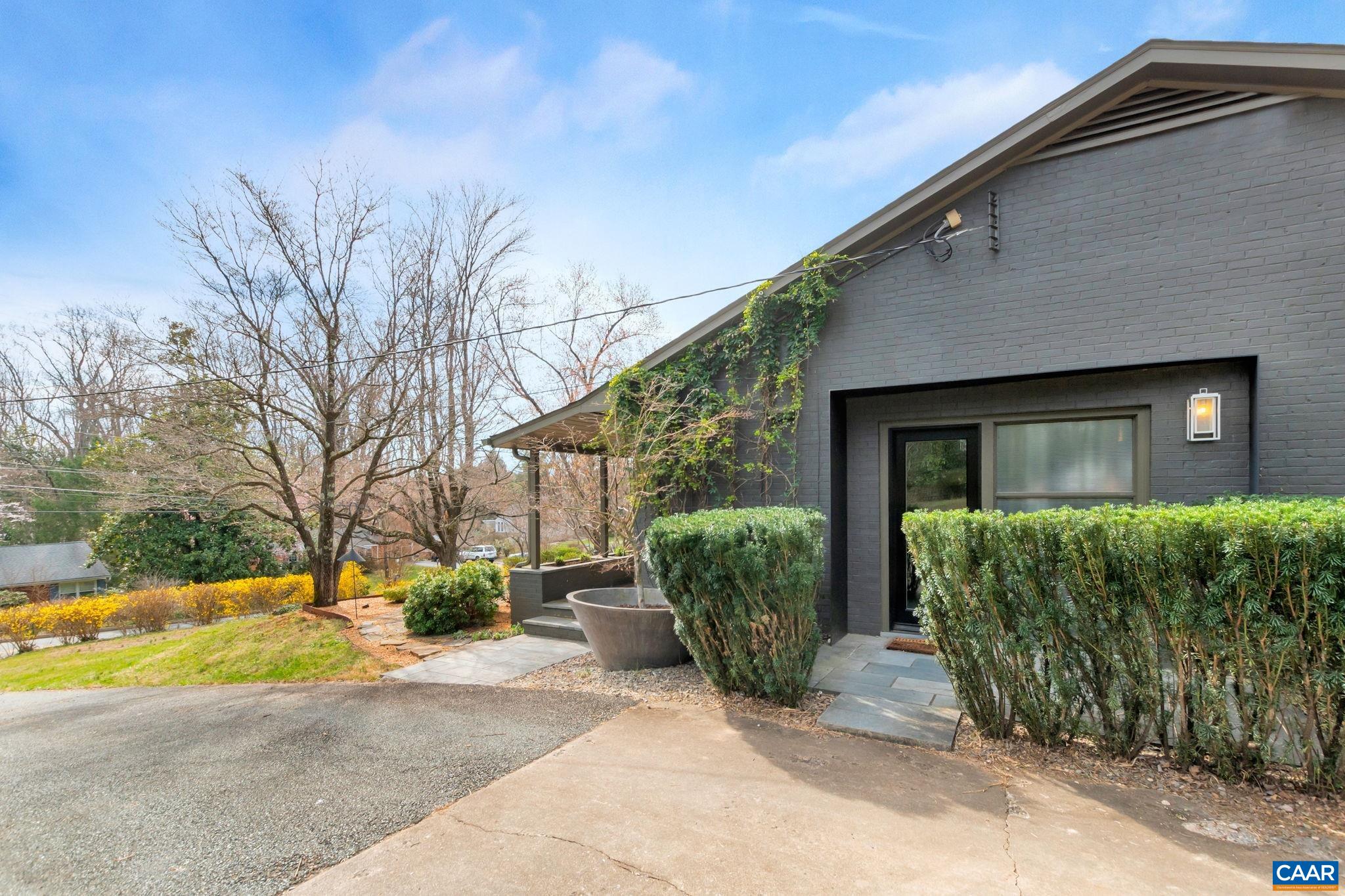 1717 MEADOWBROOK HEIGHTS RD