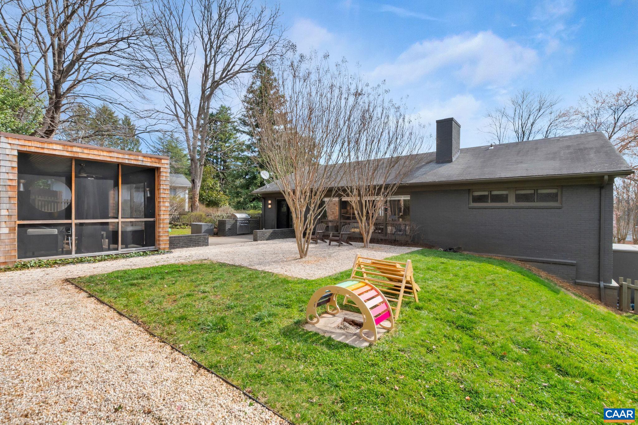 1717 MEADOWBROOK HEIGHTS RD