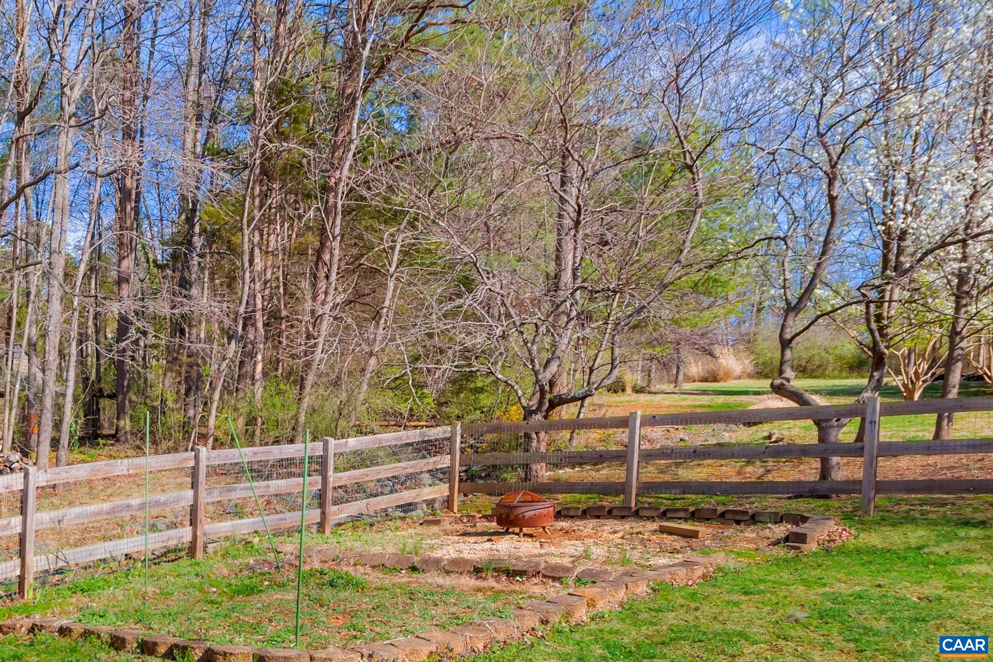 182 GOLDENROD CT