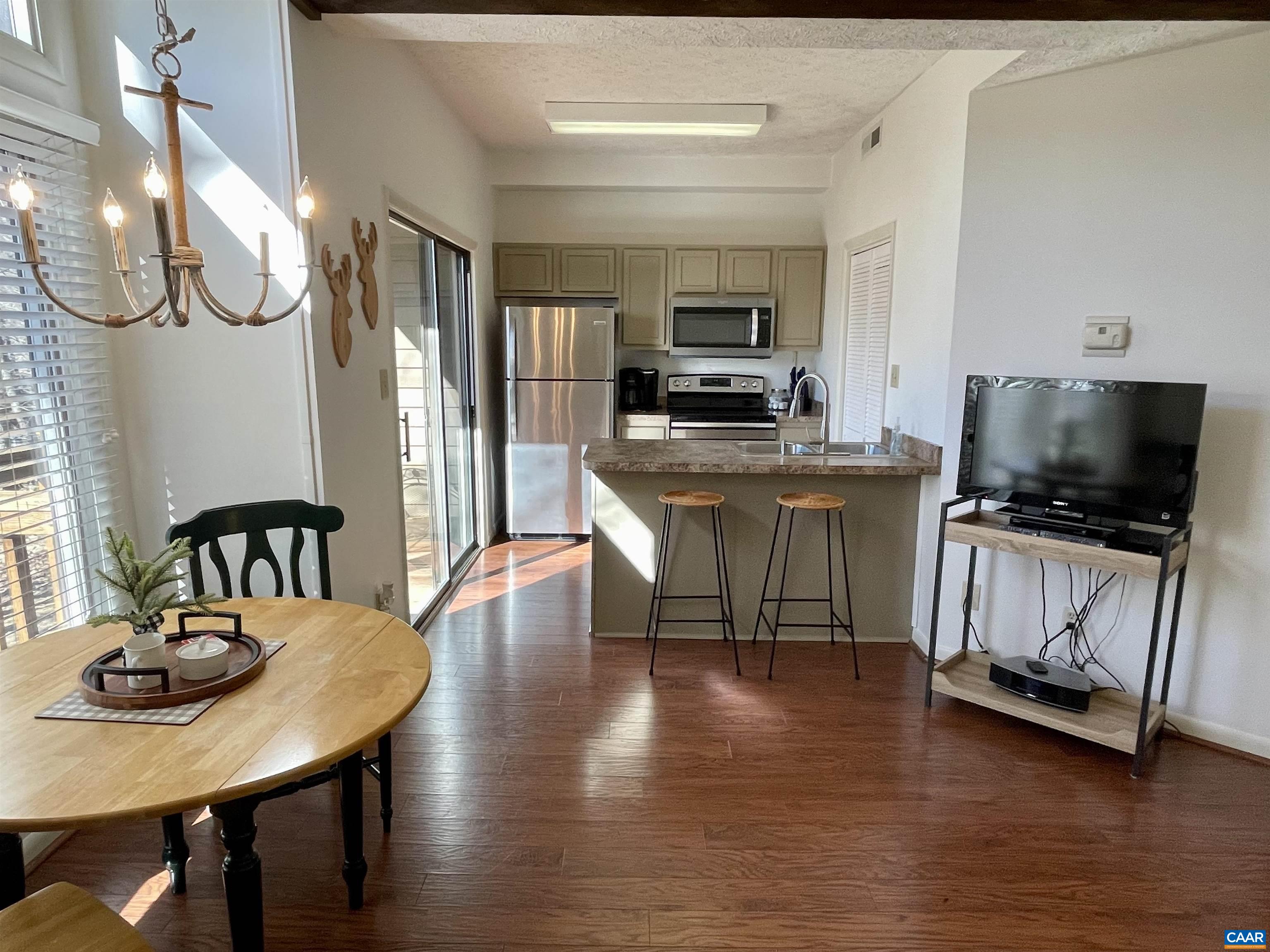 758 LAURELWOOD CONDOS Unit: 758