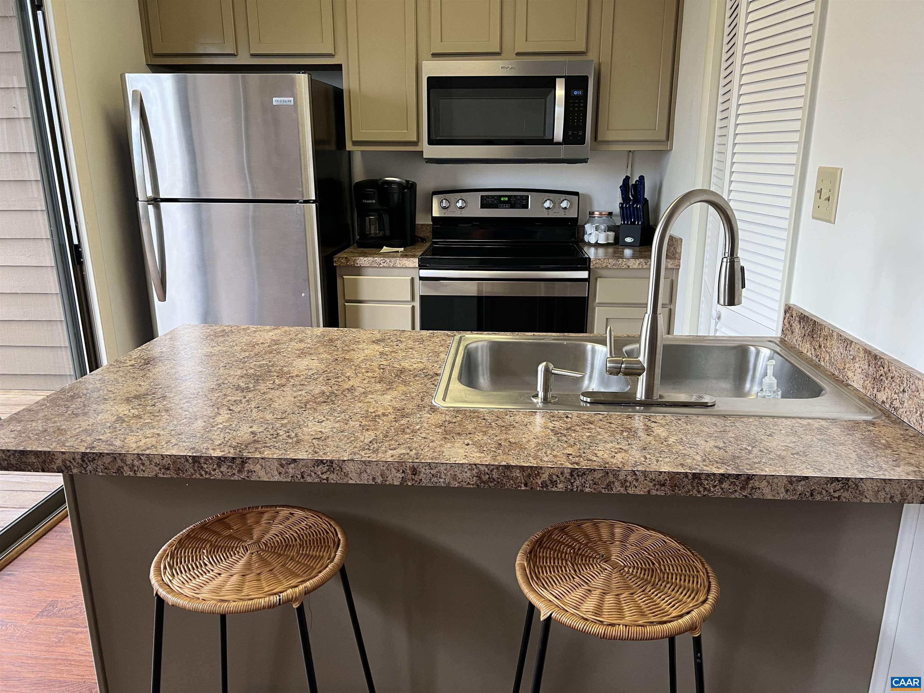 758 LAURELWOOD CONDOS Unit: 758