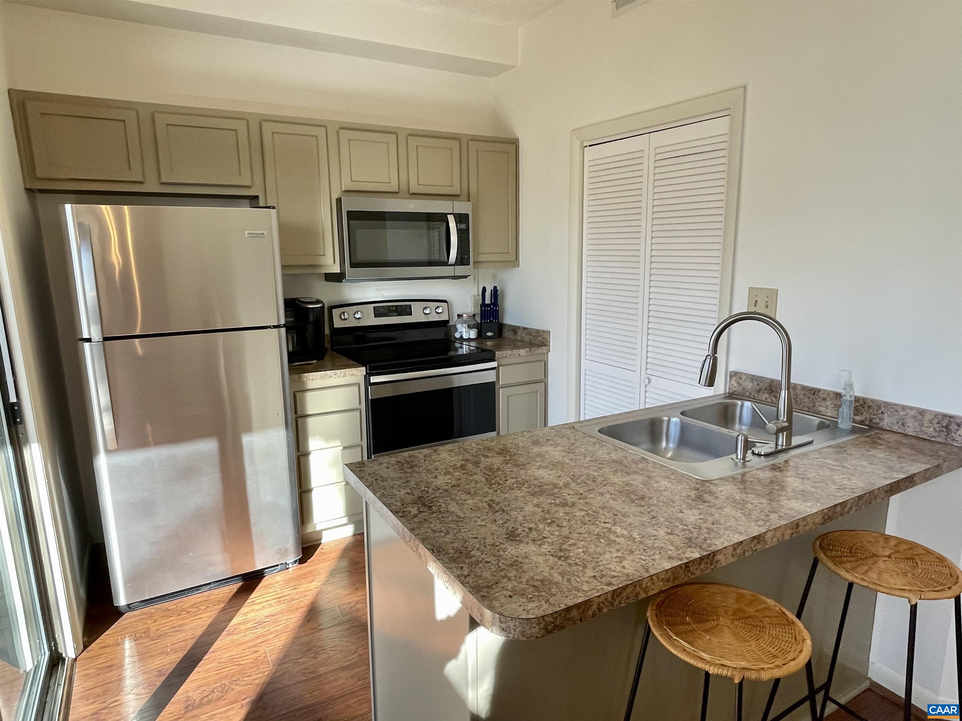 758 LAURELWOOD CONDOS Unit: 758