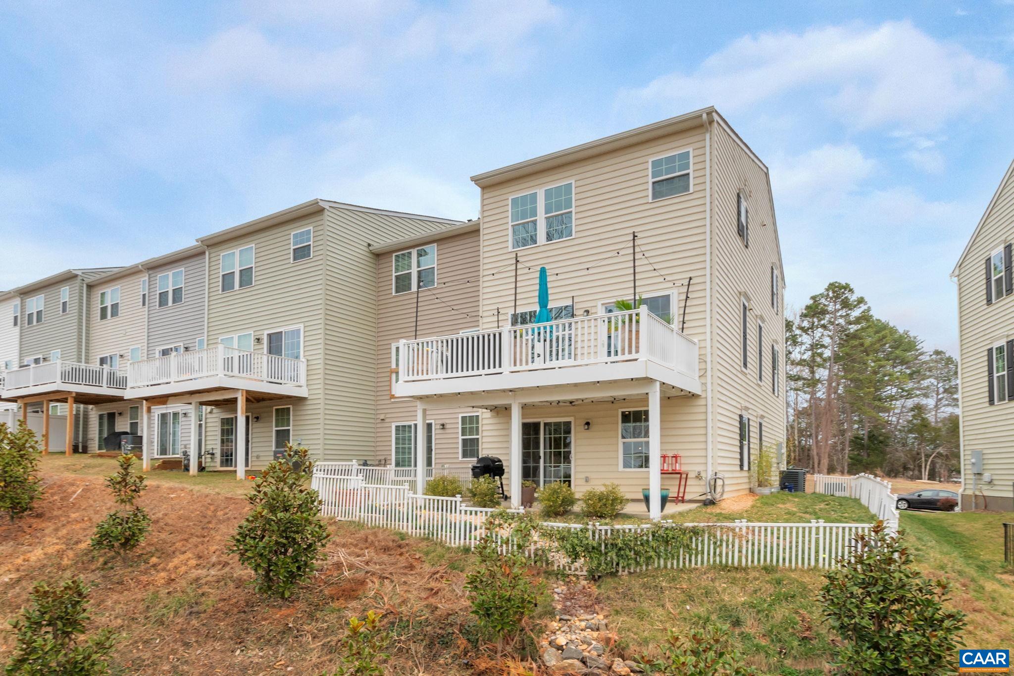 2148 ELM TREE CT