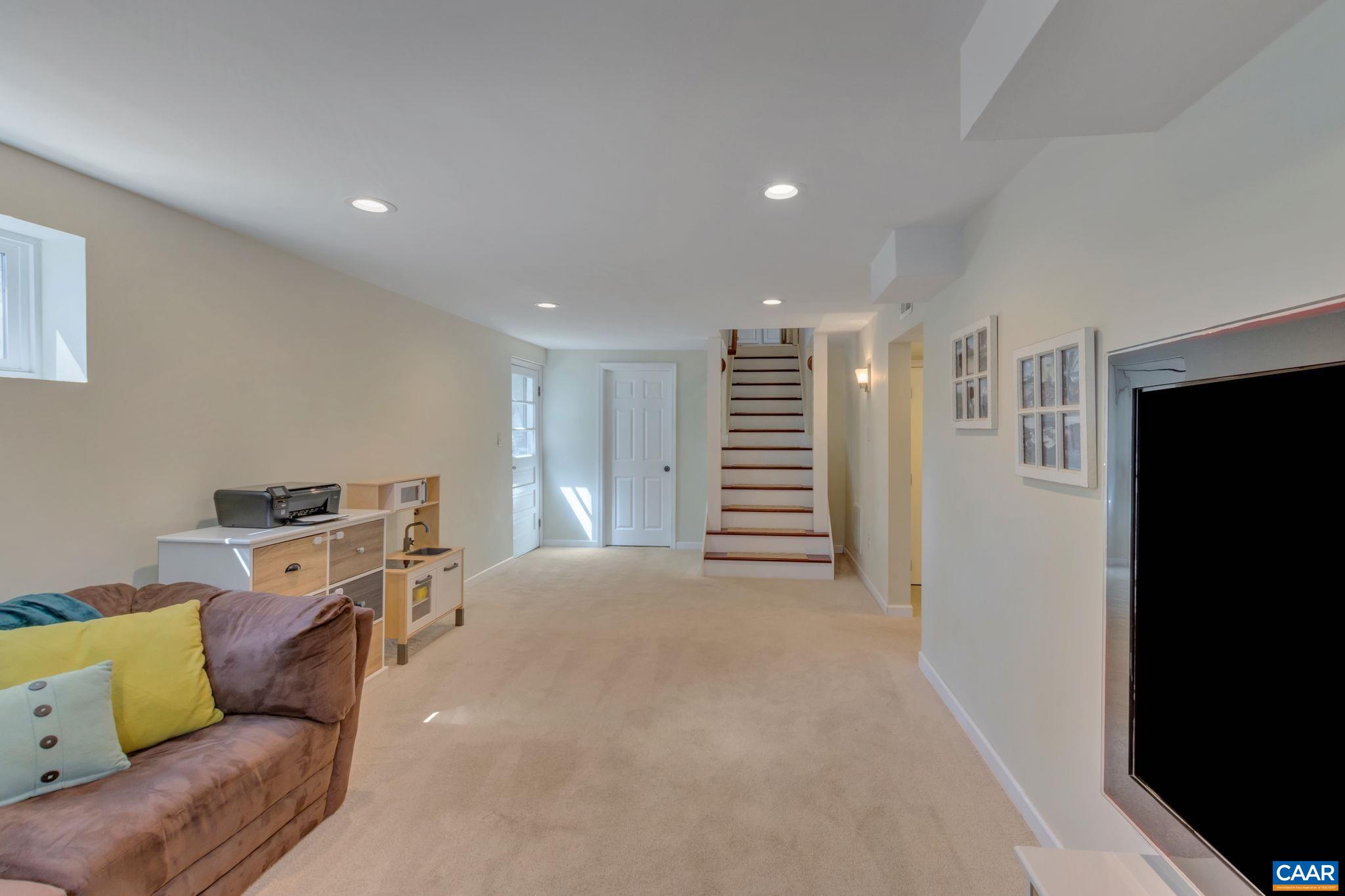 626 WATSON AVE