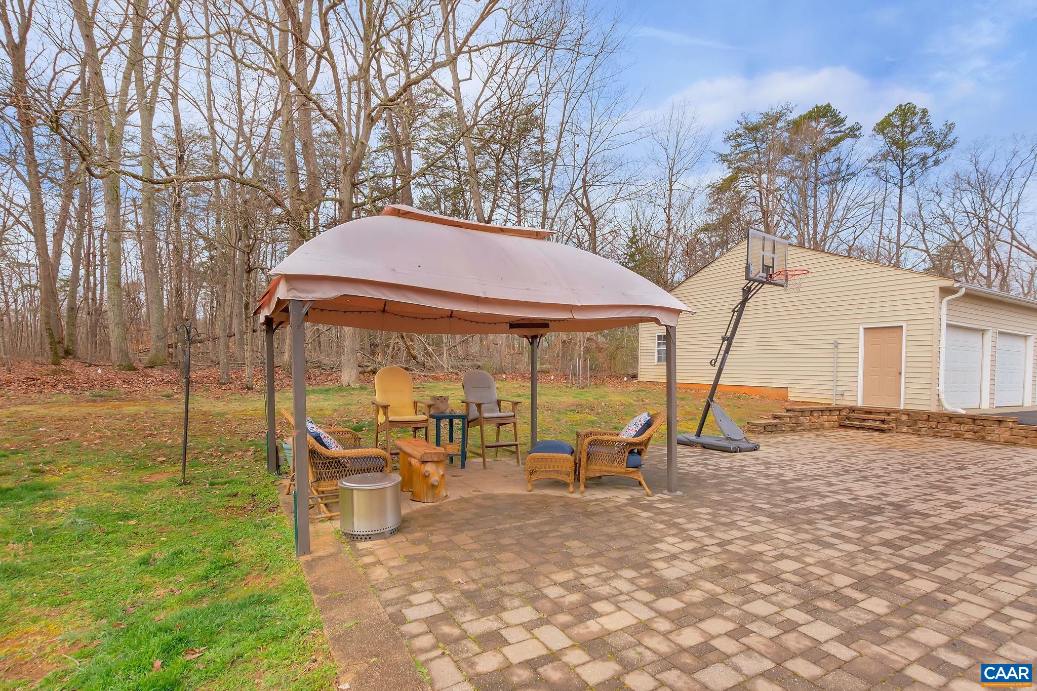 4197 HUFF HOLLOW RD