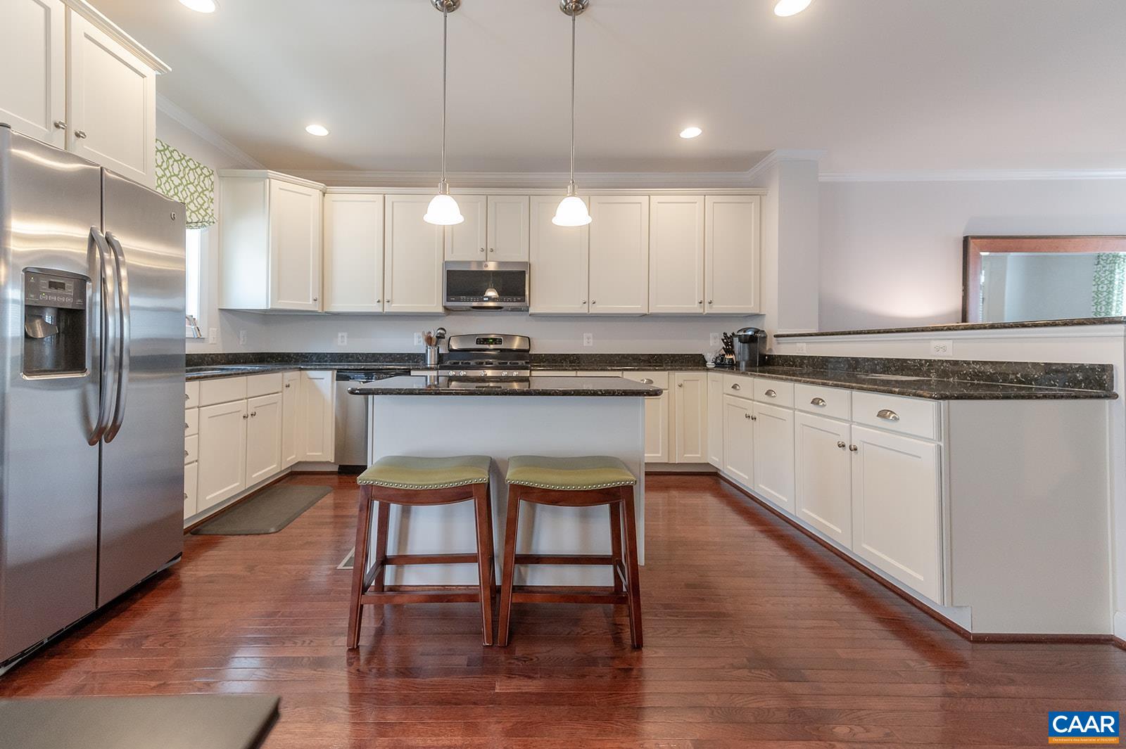 2304 WHITTINGTON DR