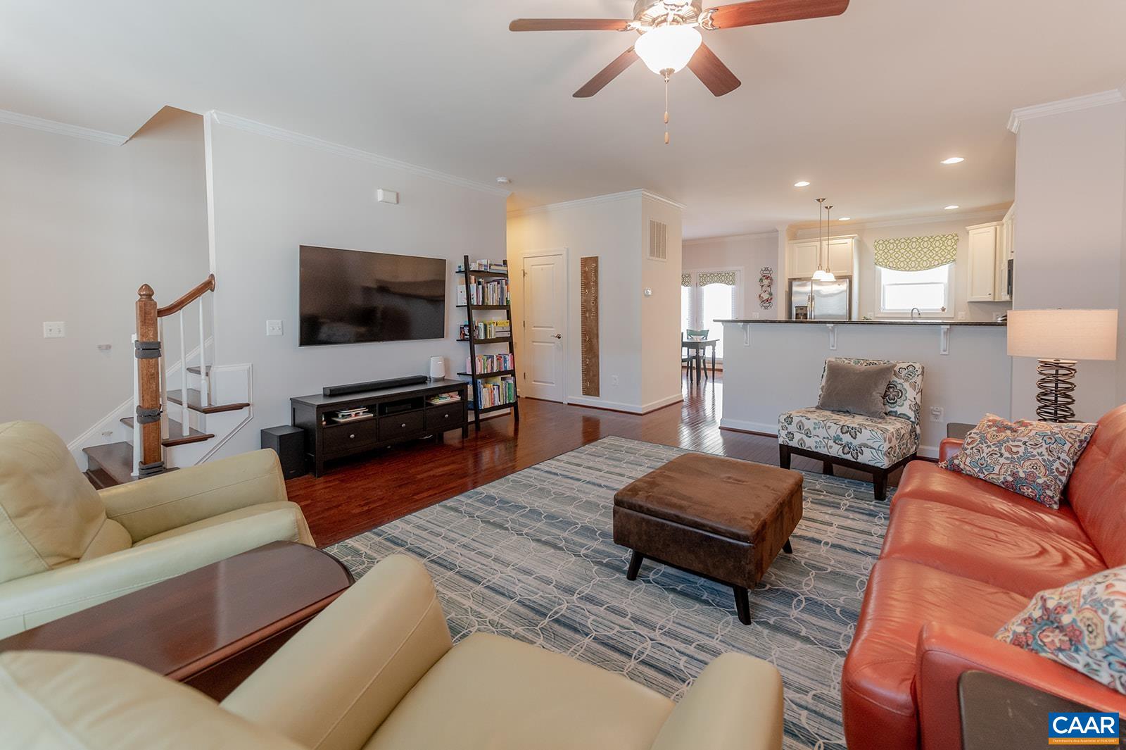 2304 WHITTINGTON DR