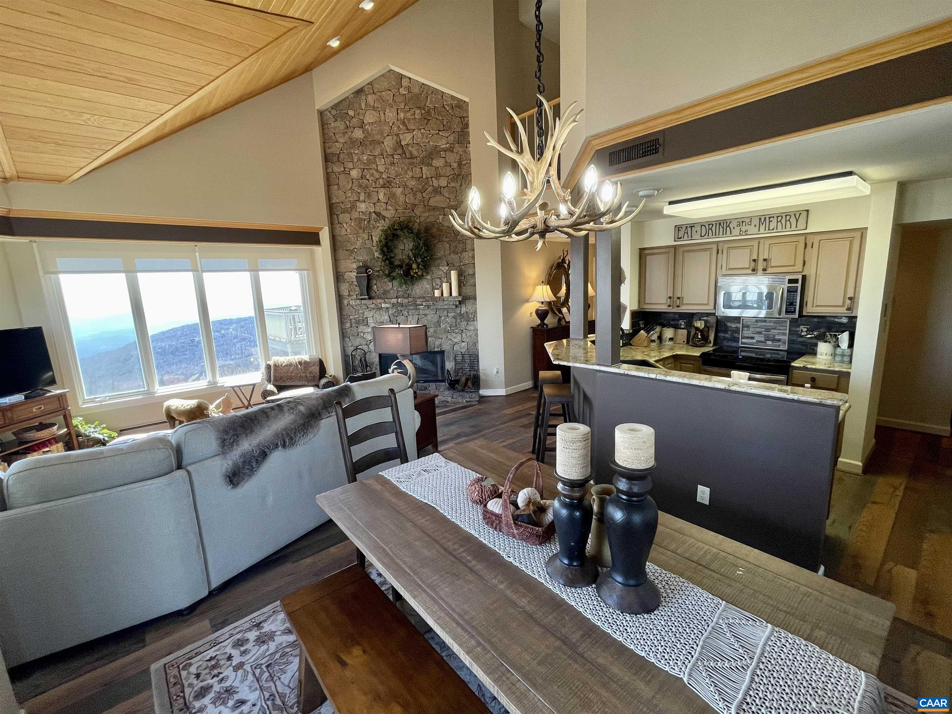 1818 HIGH RIDGE CT CONDOS