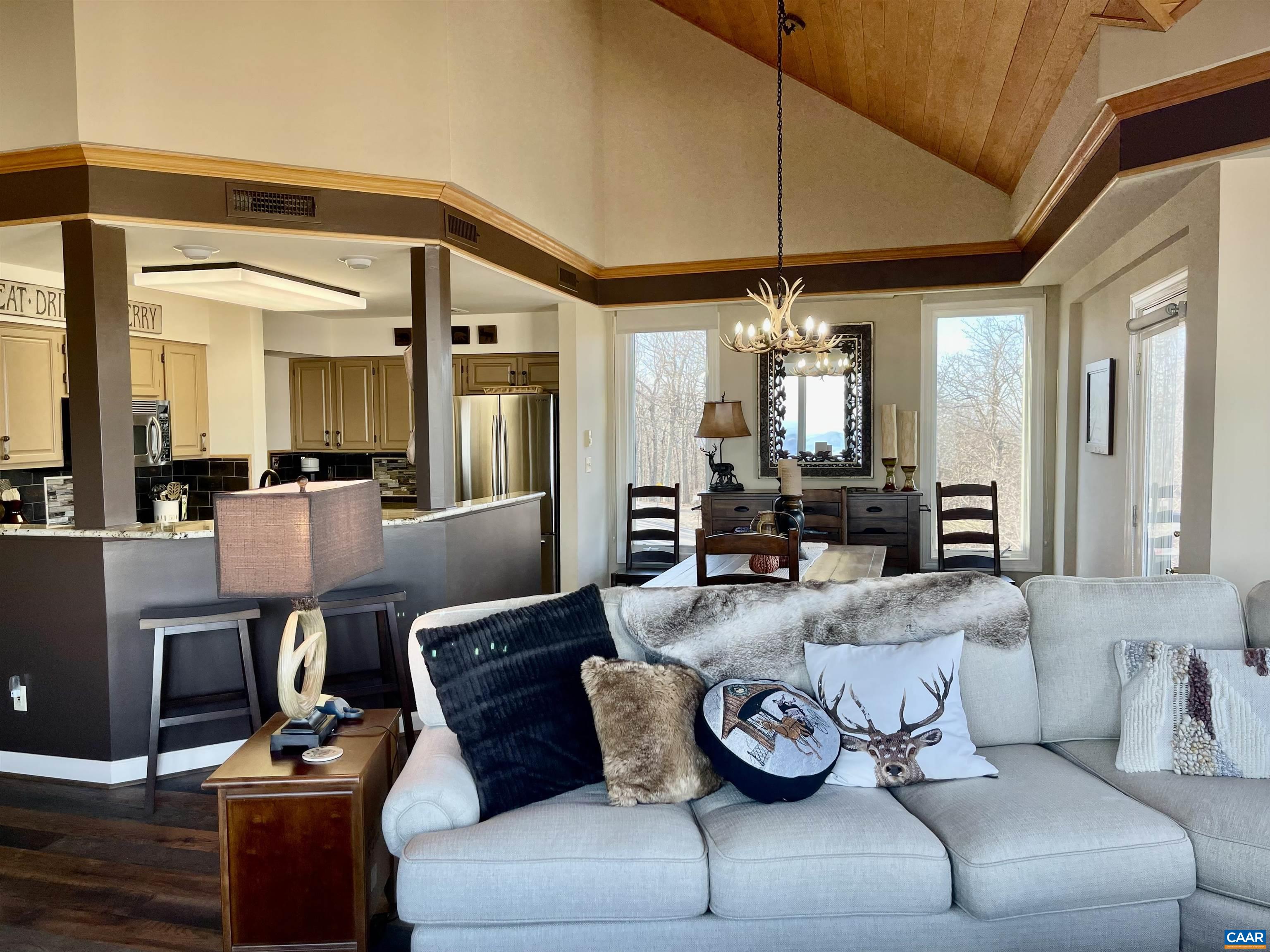 1818 HIGH RIDGE CT CONDOS