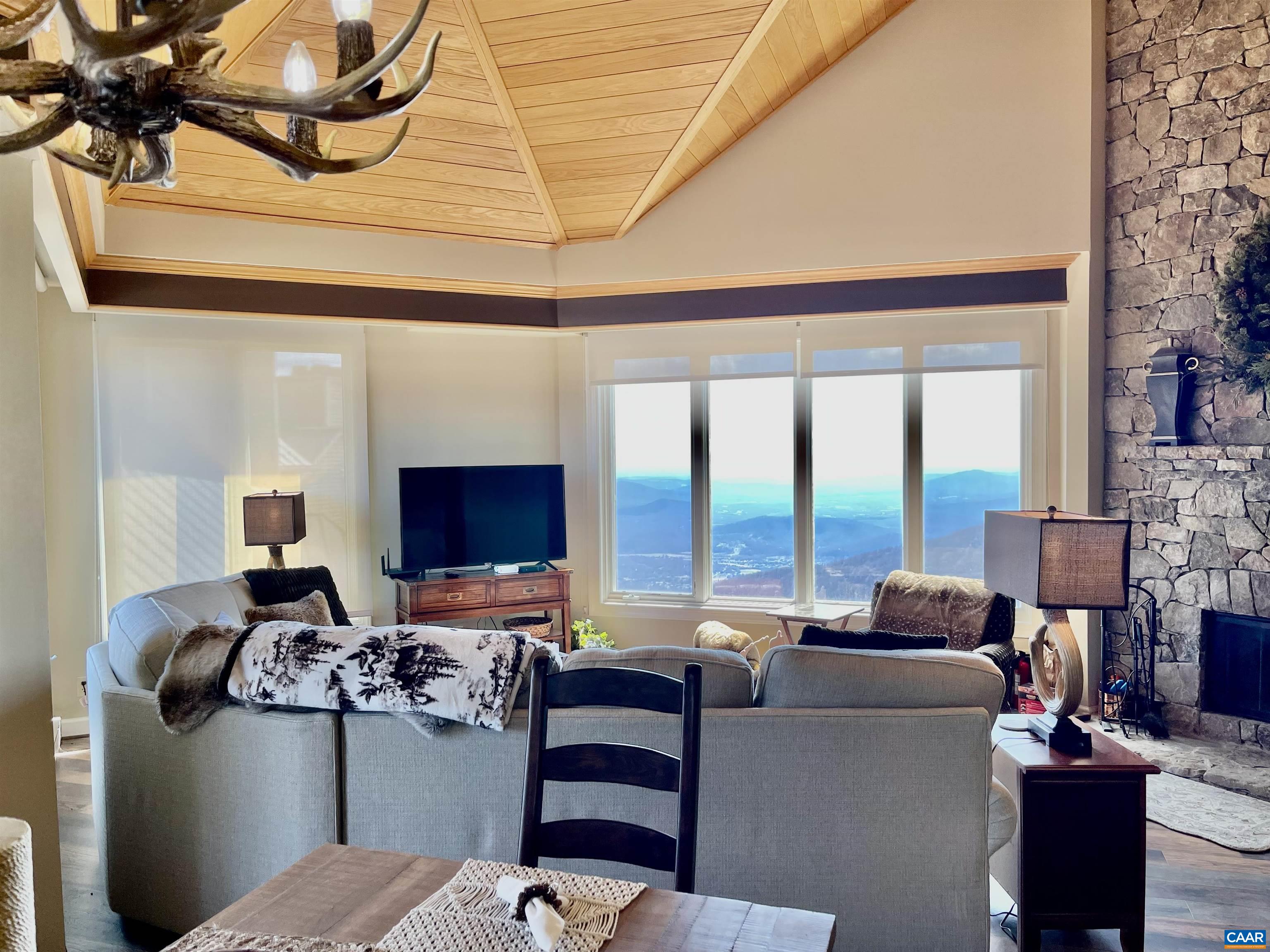 1818 HIGH RIDGE CT CONDOS