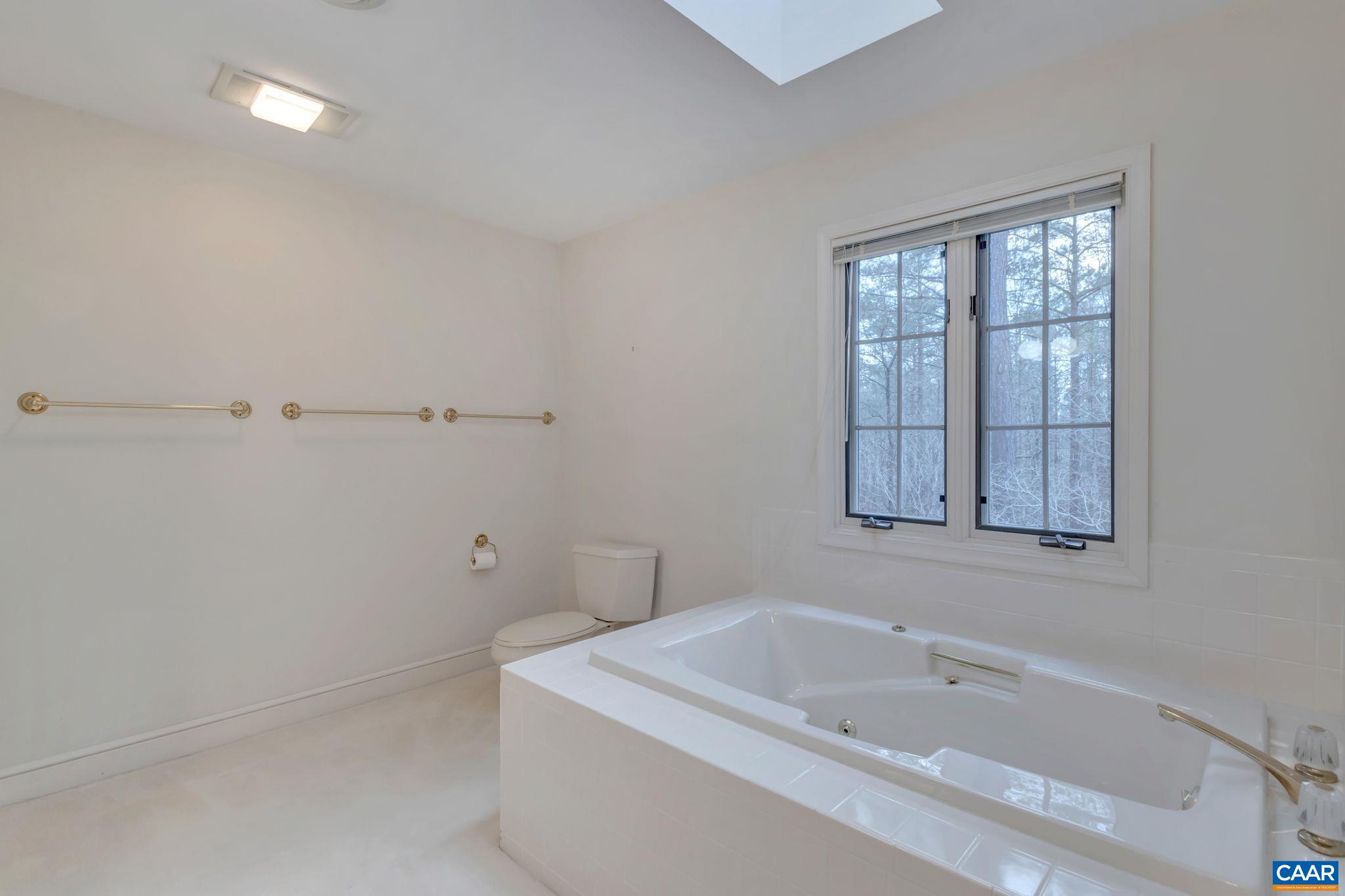 630 PLANTATION CT