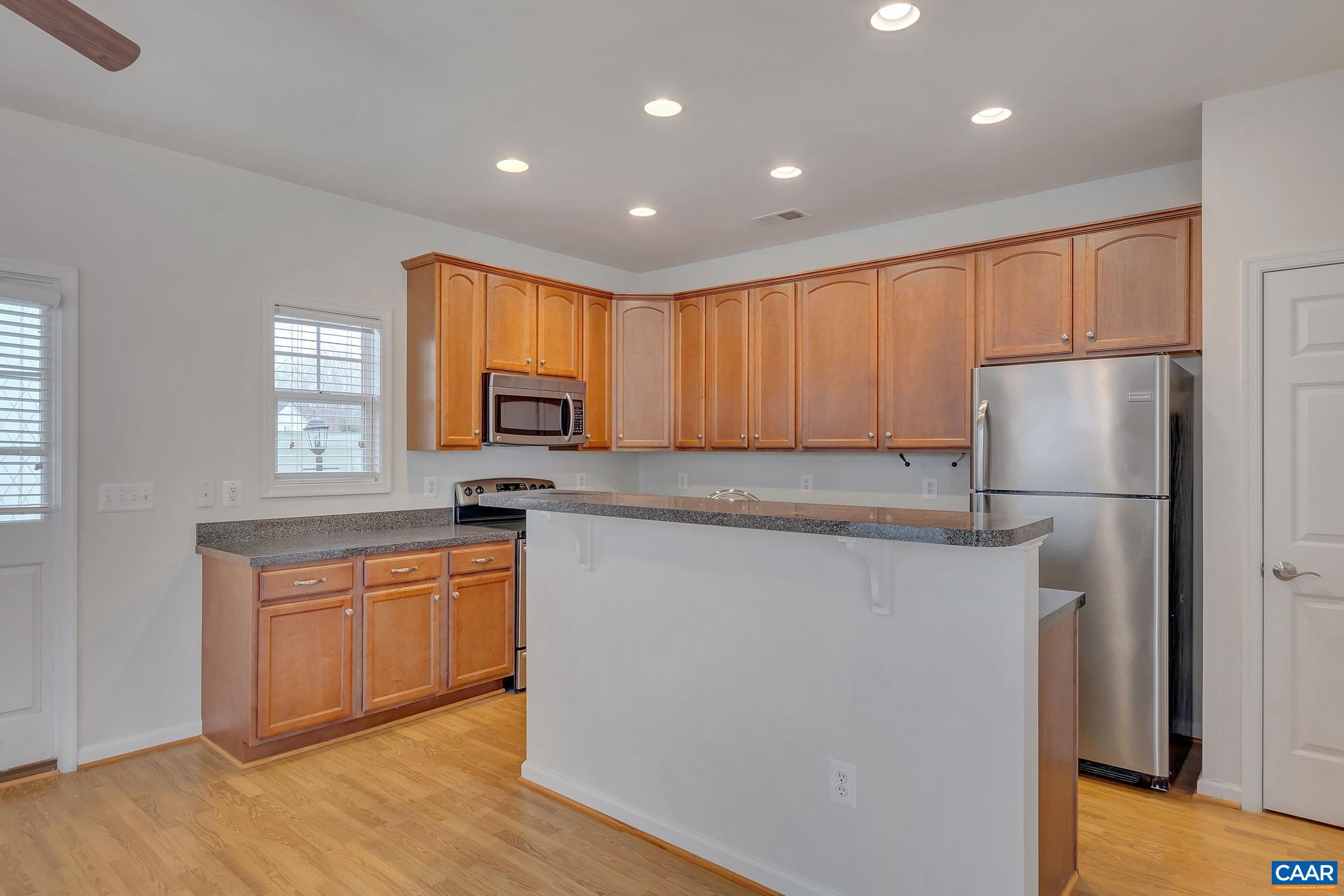 164 VILLA CIR