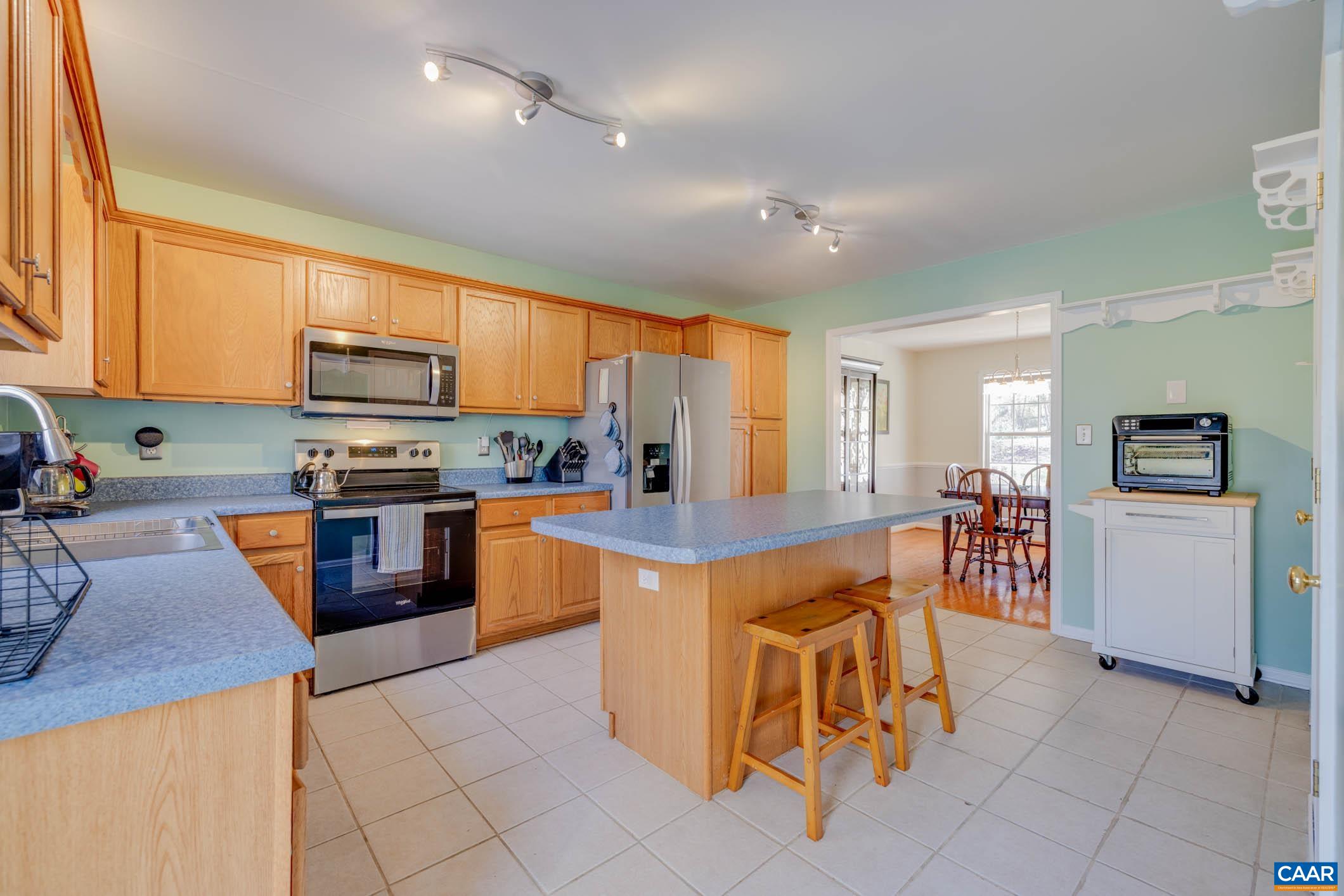 187 LARKSPUR RD