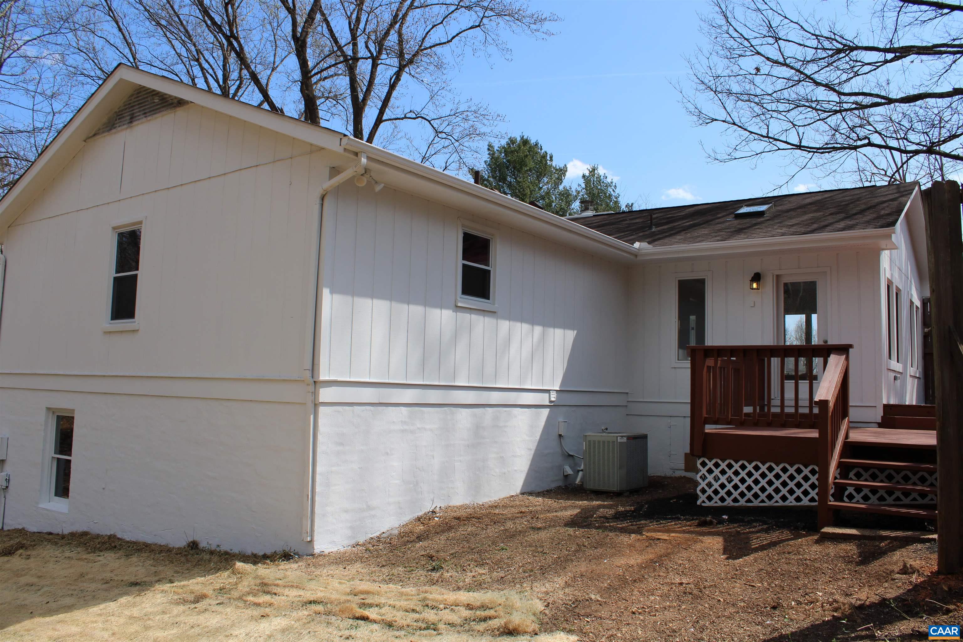 179 COUNTRY CLUB DR