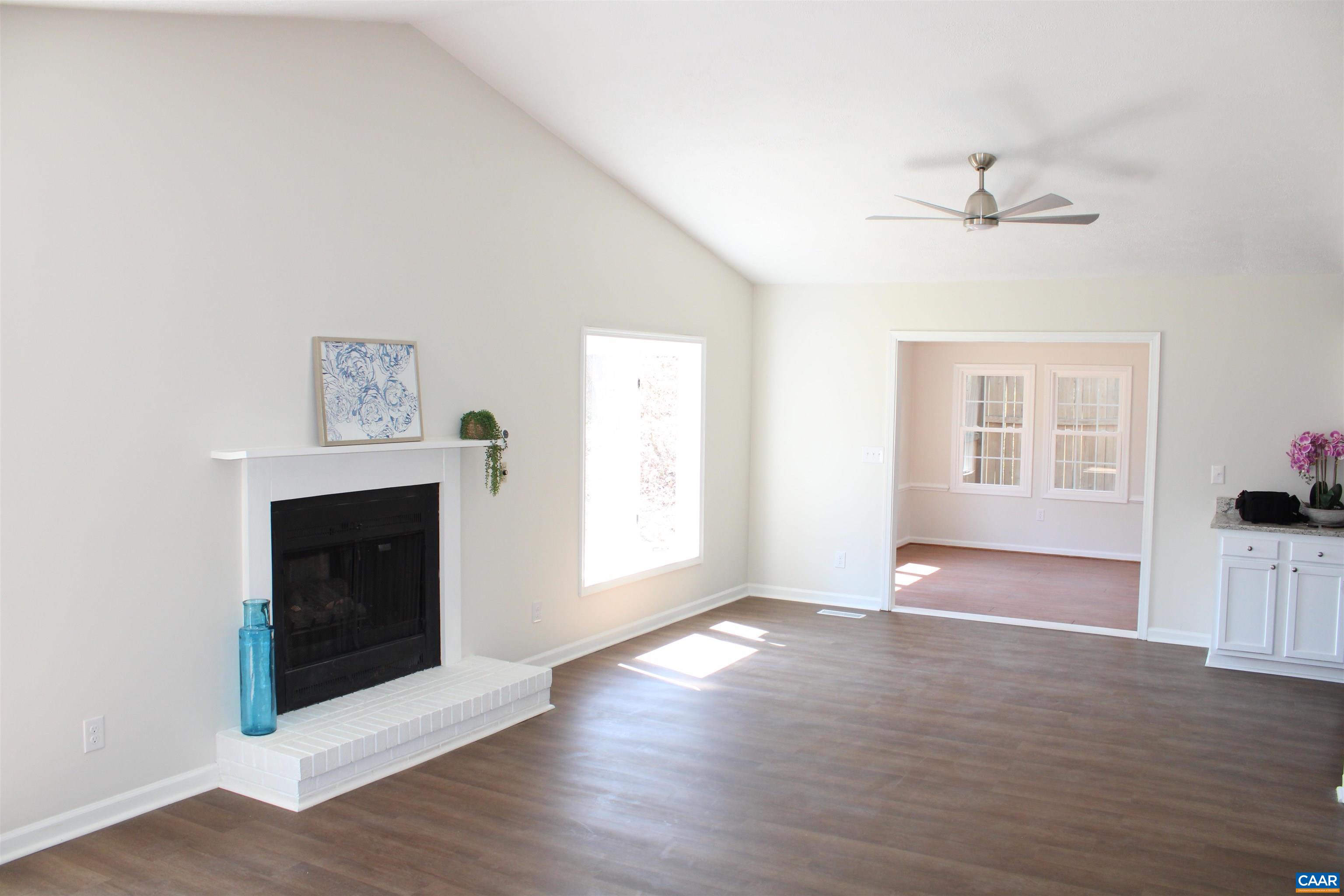179 COUNTRY CLUB DR