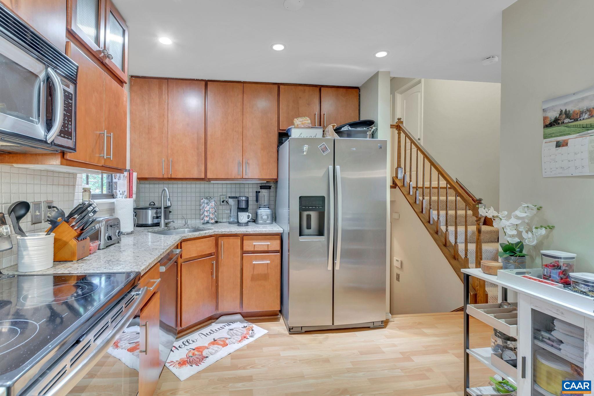 1119 COTTONWOOD RD